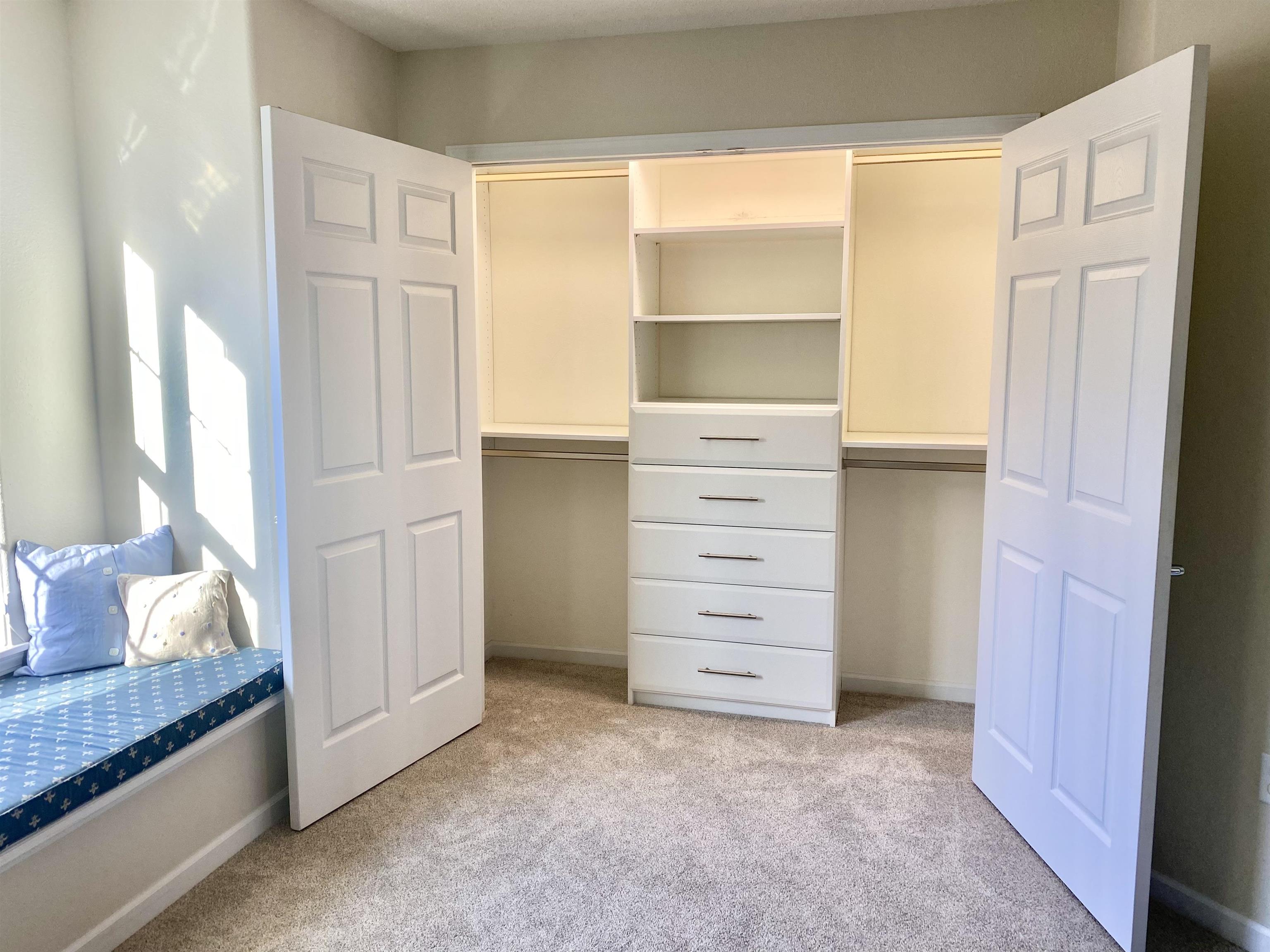 W11562 Island View Court