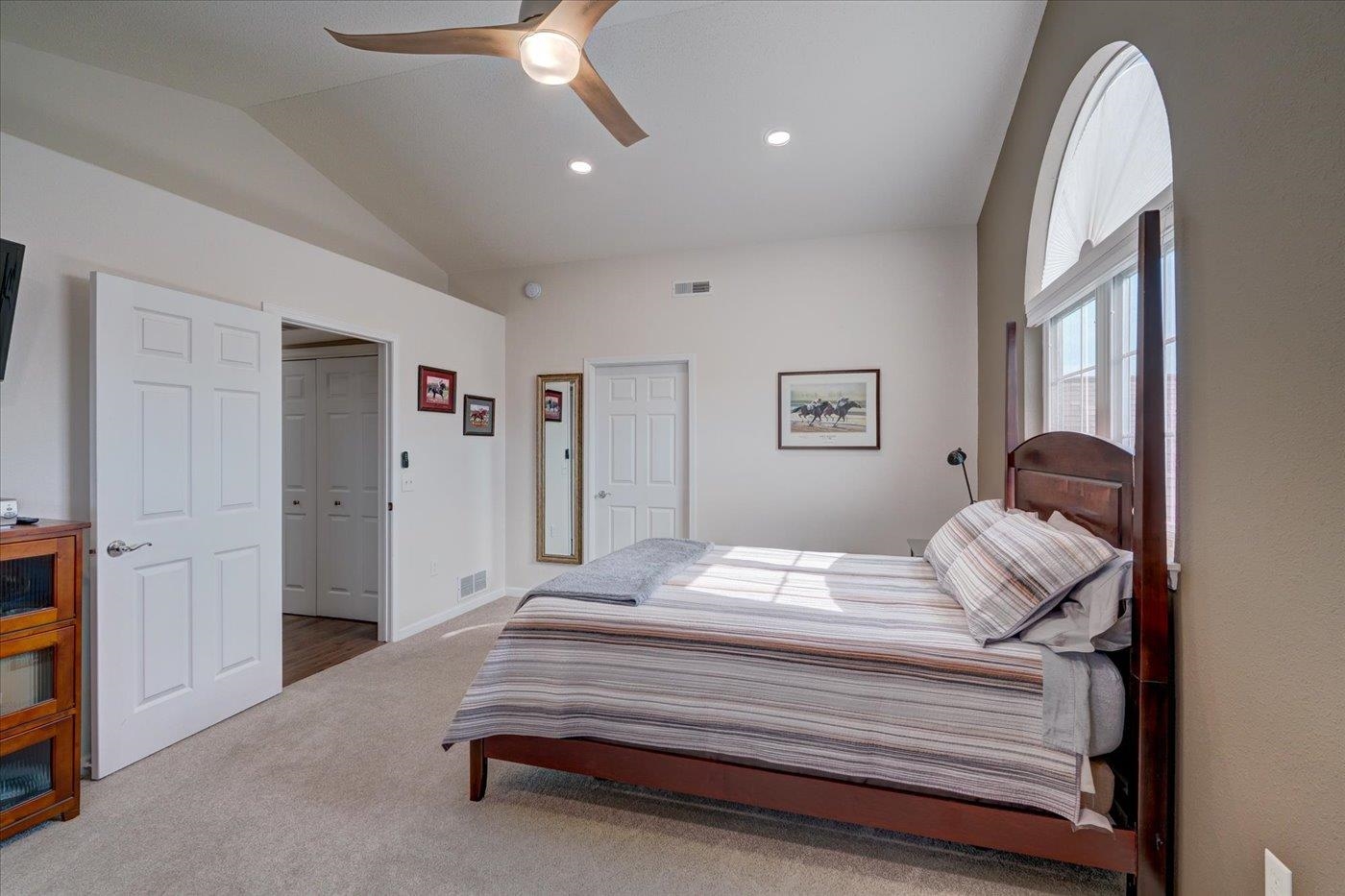 W11562 Island View Court