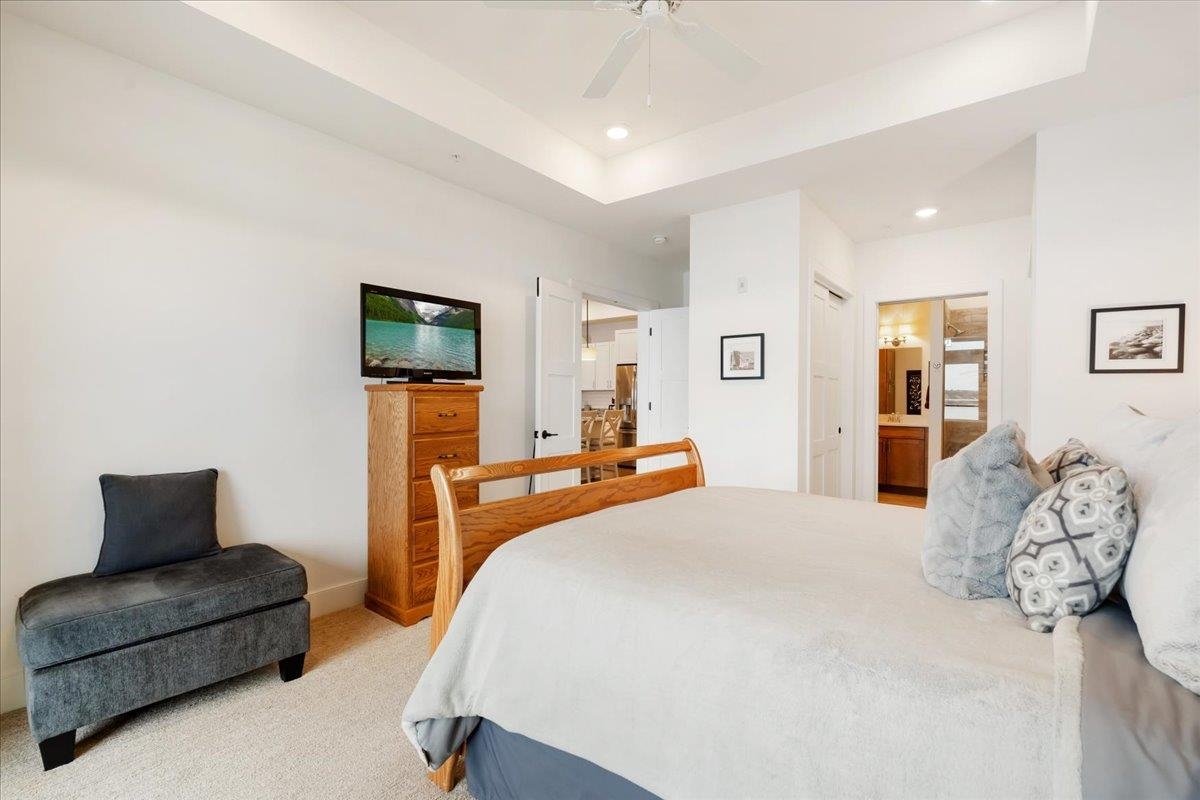 5600 Lake Edge Road 108