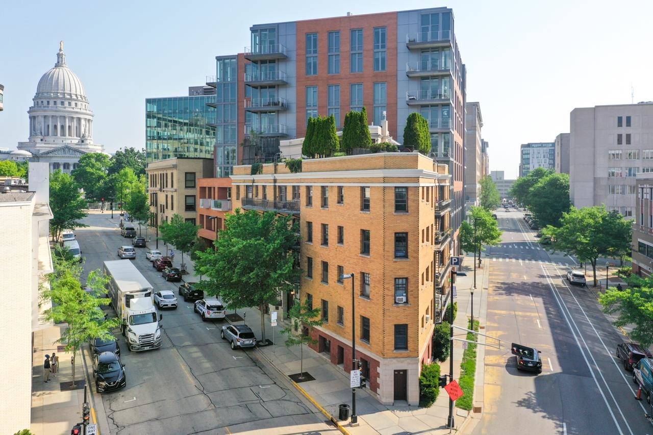 121 S Hamilton Street Unit: 203