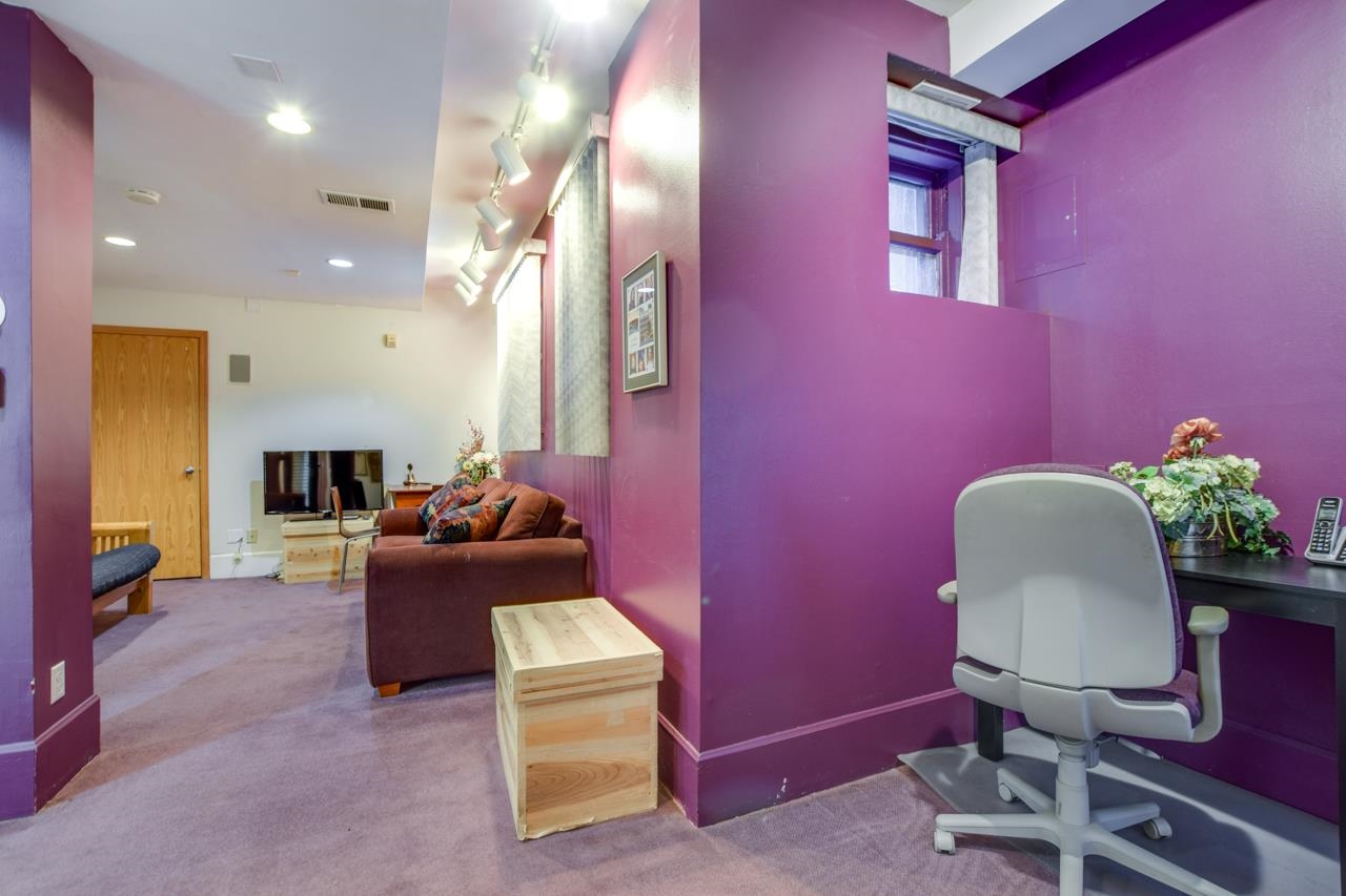 121 S Hamilton Street Unit: 203