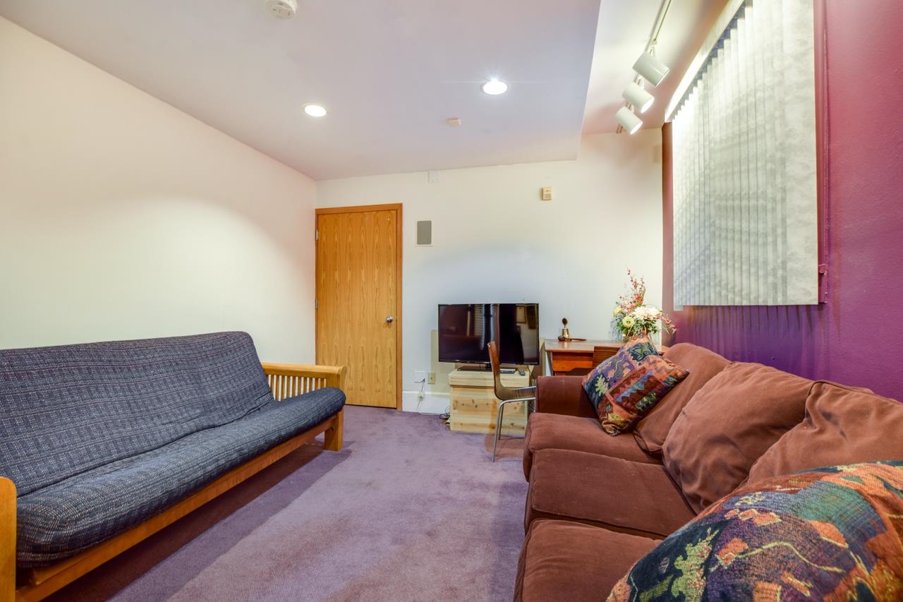 121 S Hamilton Street Unit: 203