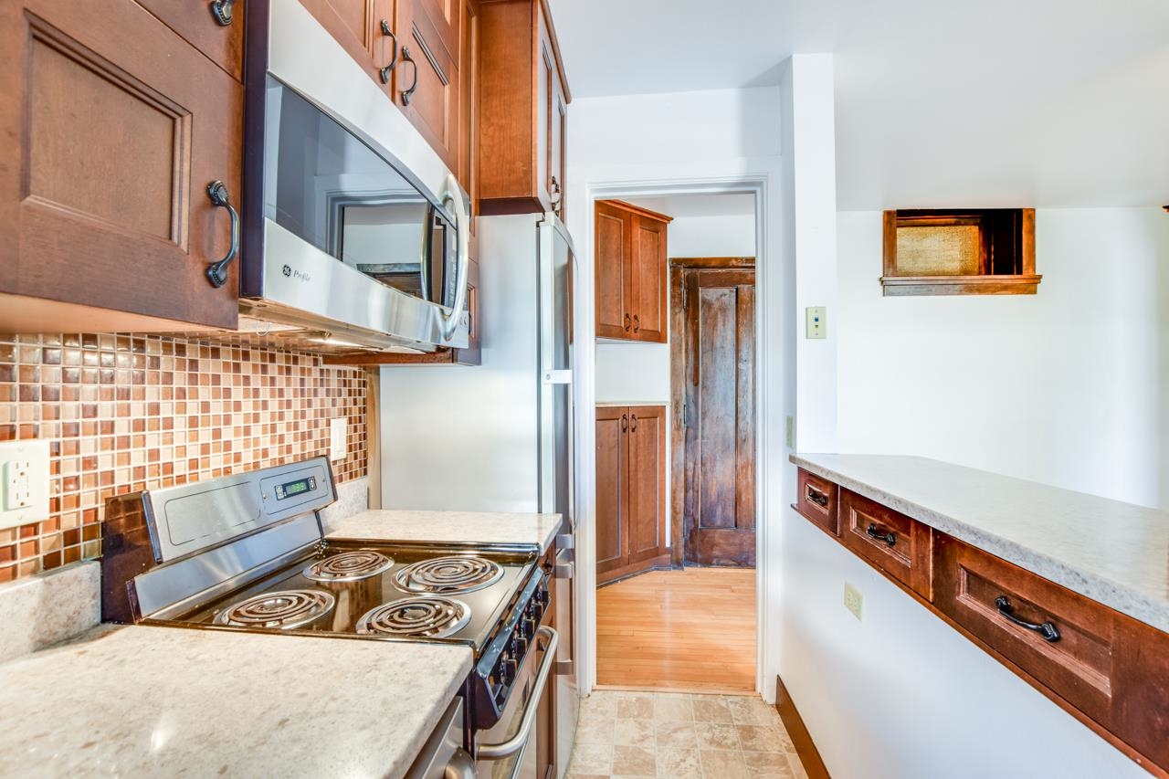 121 S Hamilton Street Unit: 203