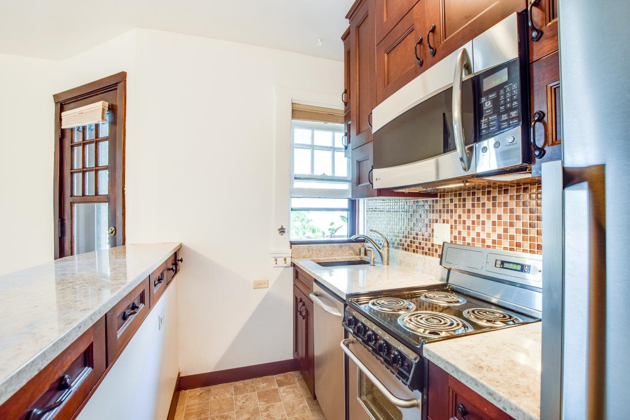 121 S Hamilton Street Unit: 203