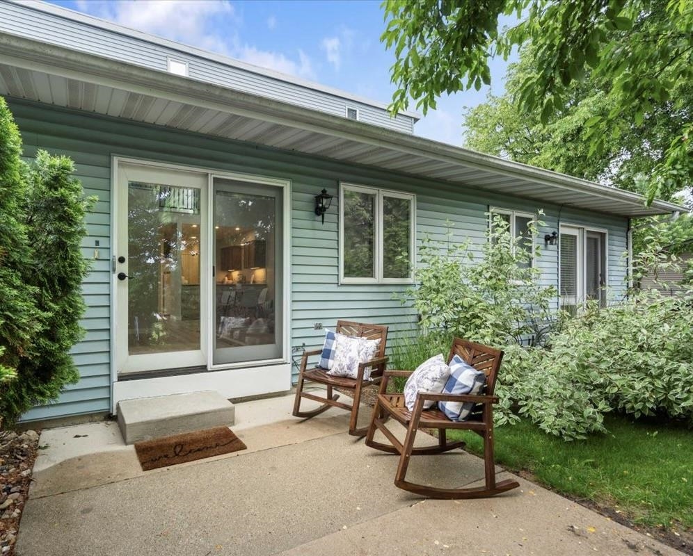 1109 McKenna Boulevard G