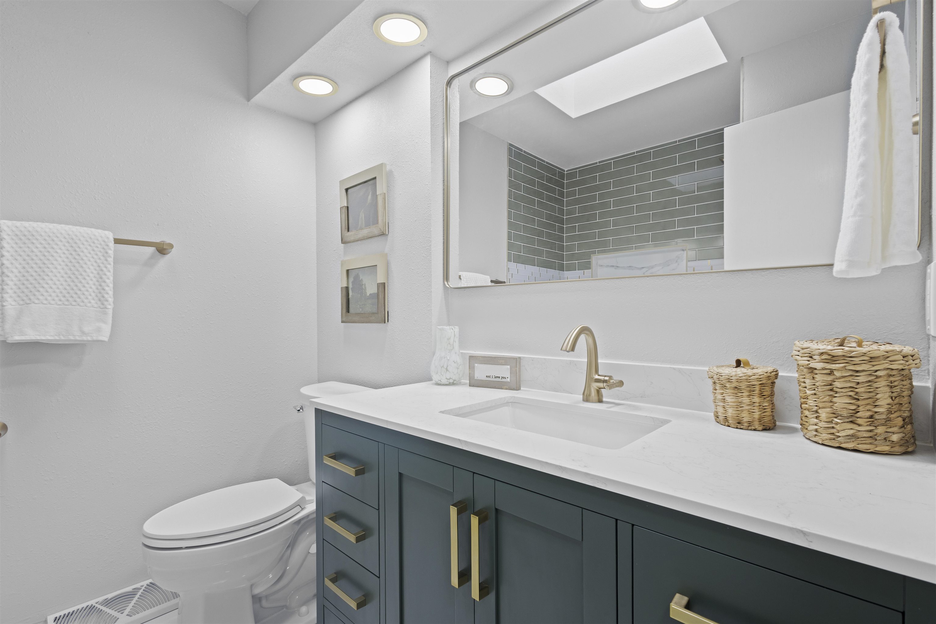 6414 Exchange Street