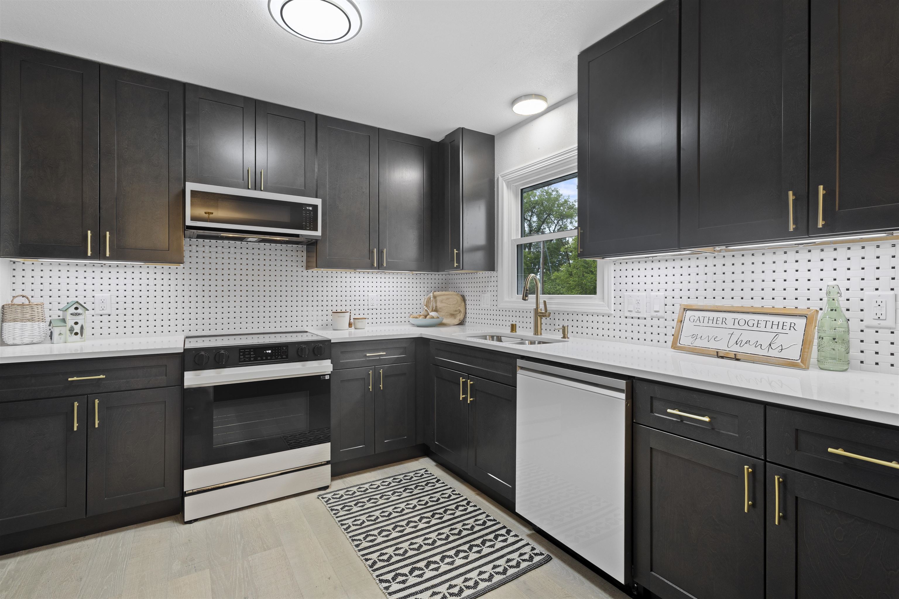 6414 Exchange Street