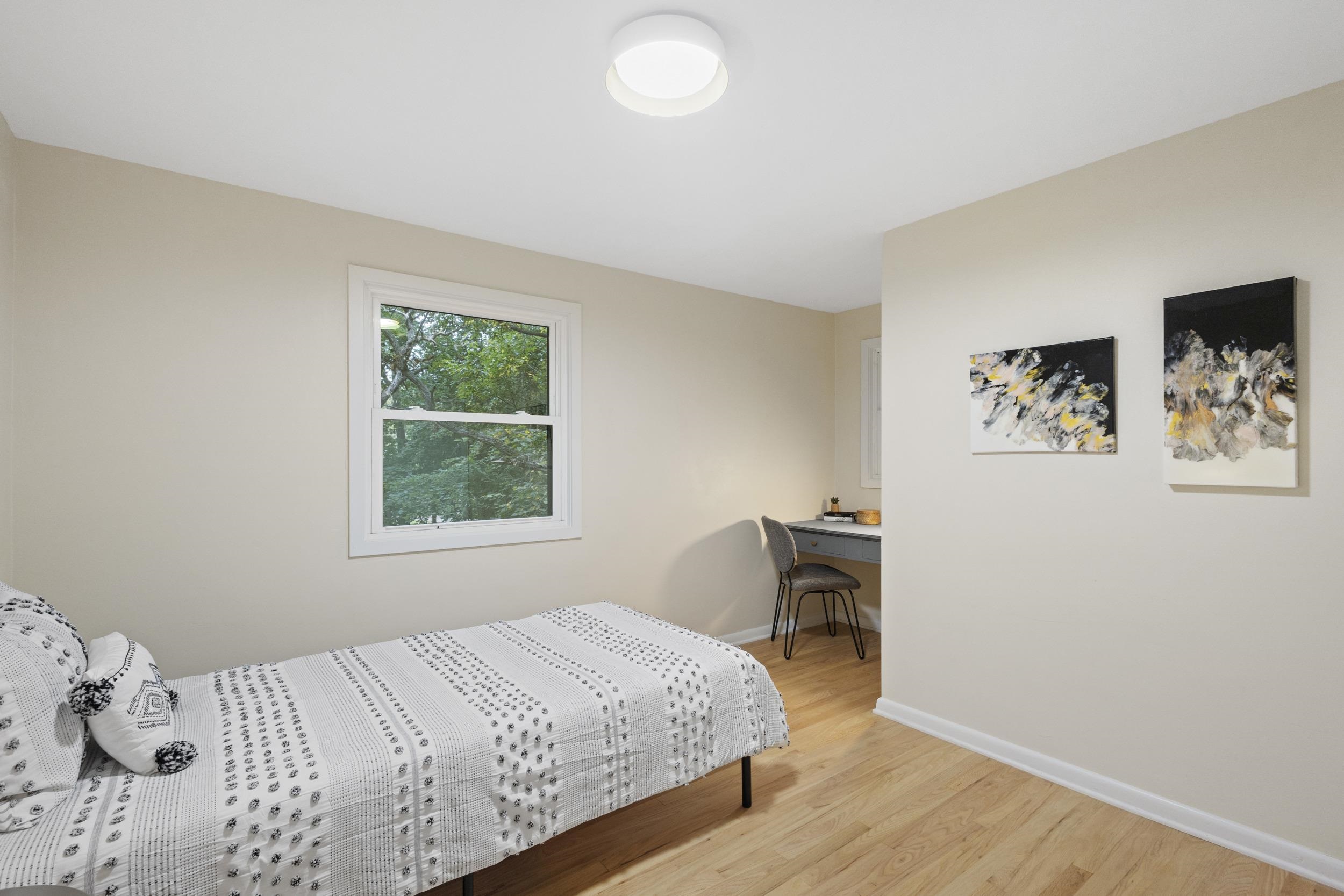 1221 Seminole Highway