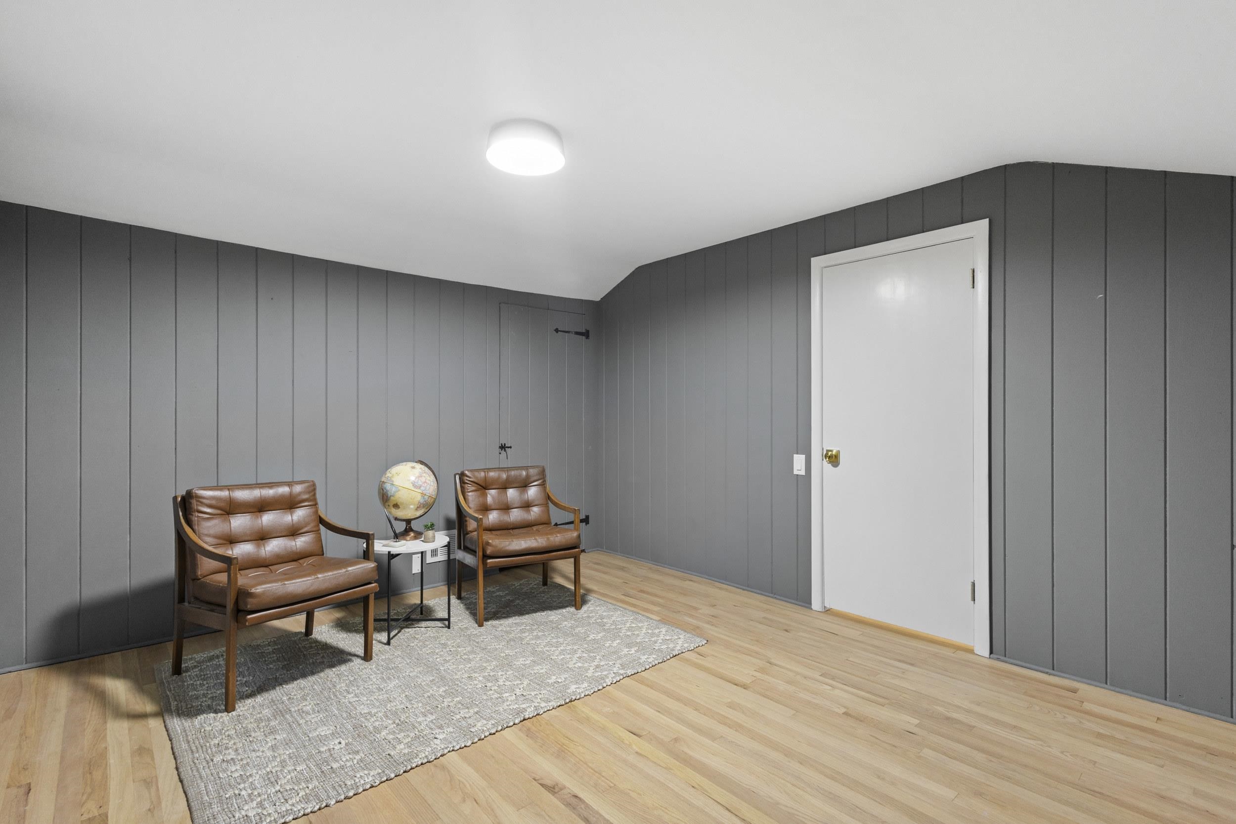 1221 Seminole Highway