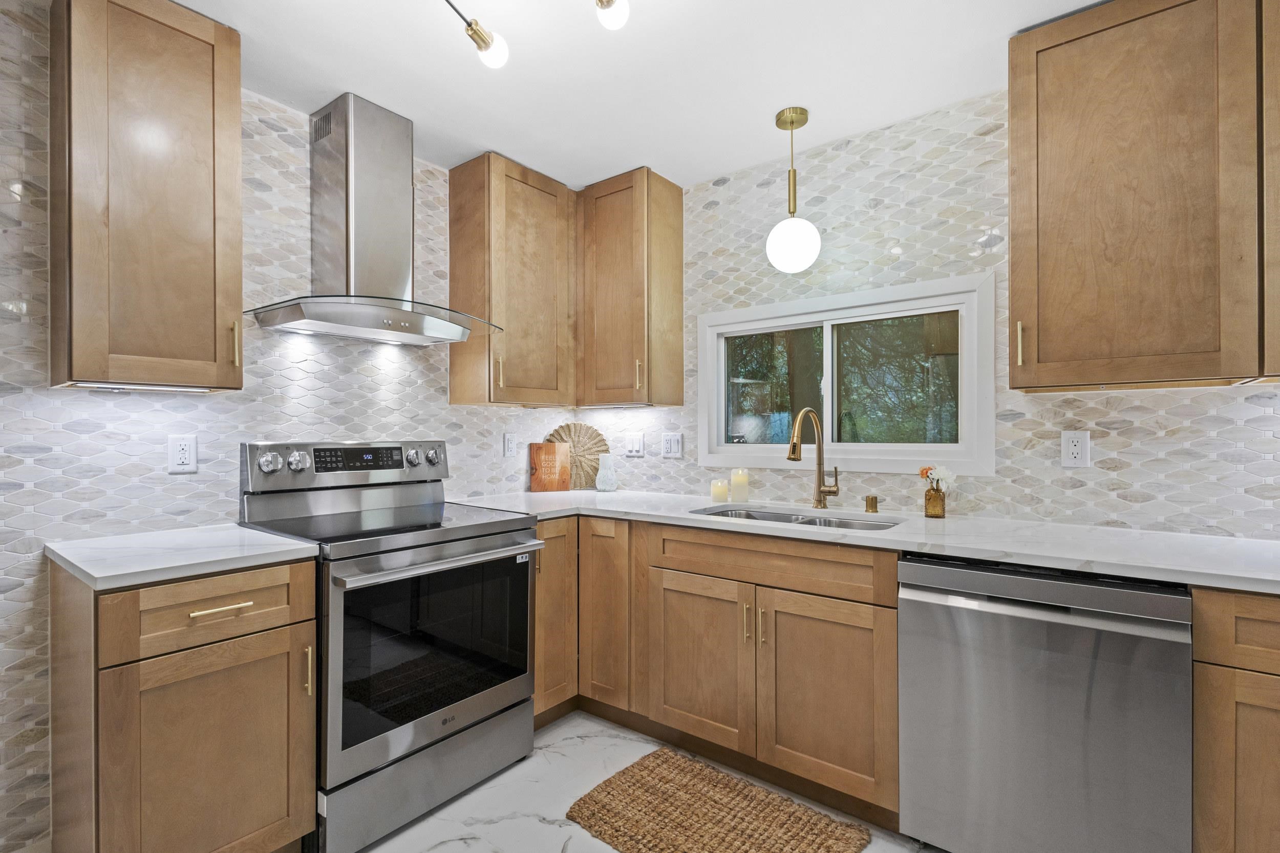 1221 Seminole Highway