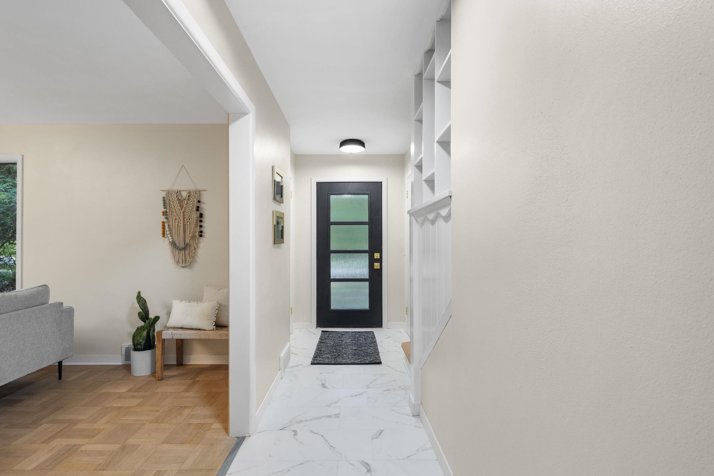 1221 Seminole Highway