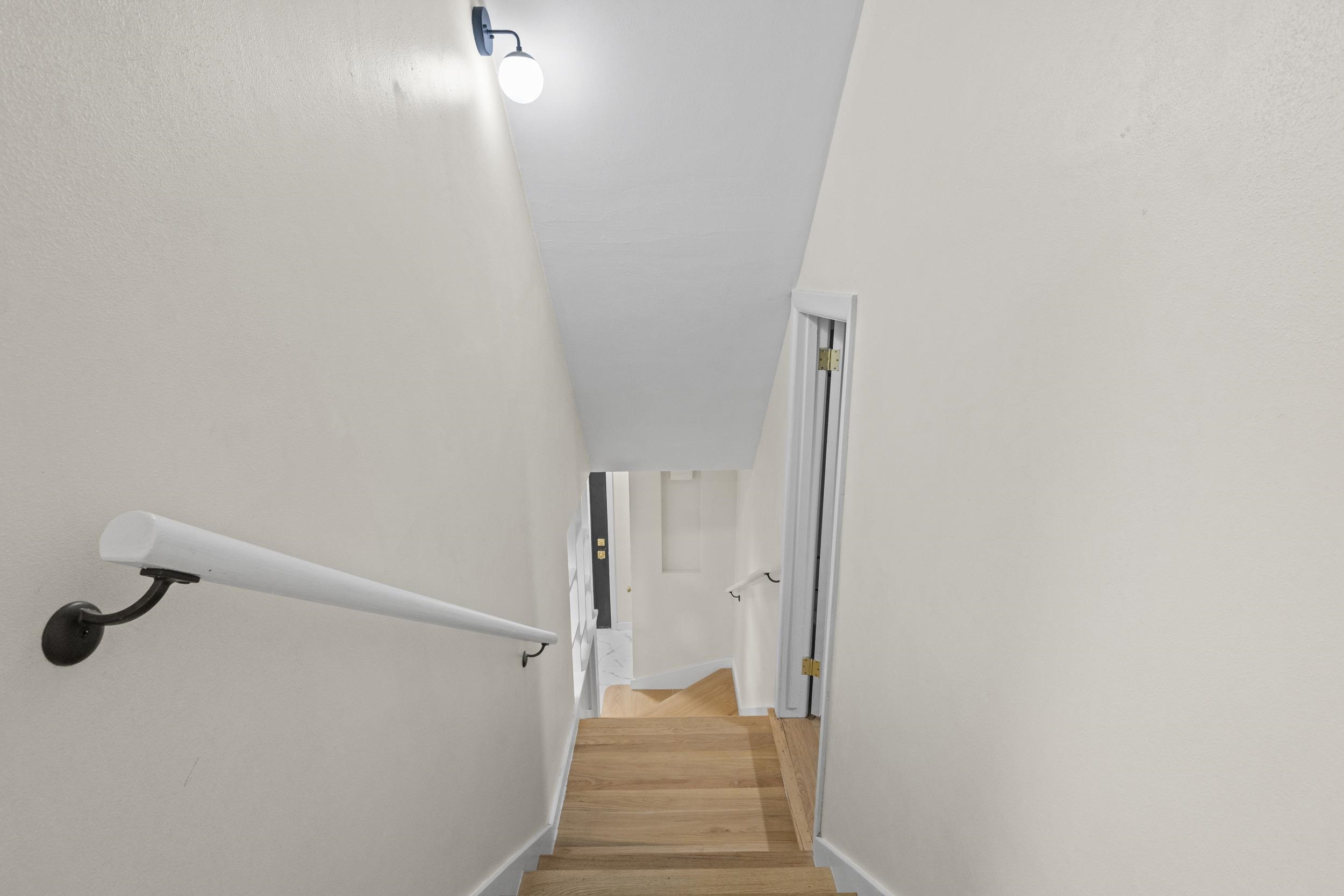 1221 Seminole Highway