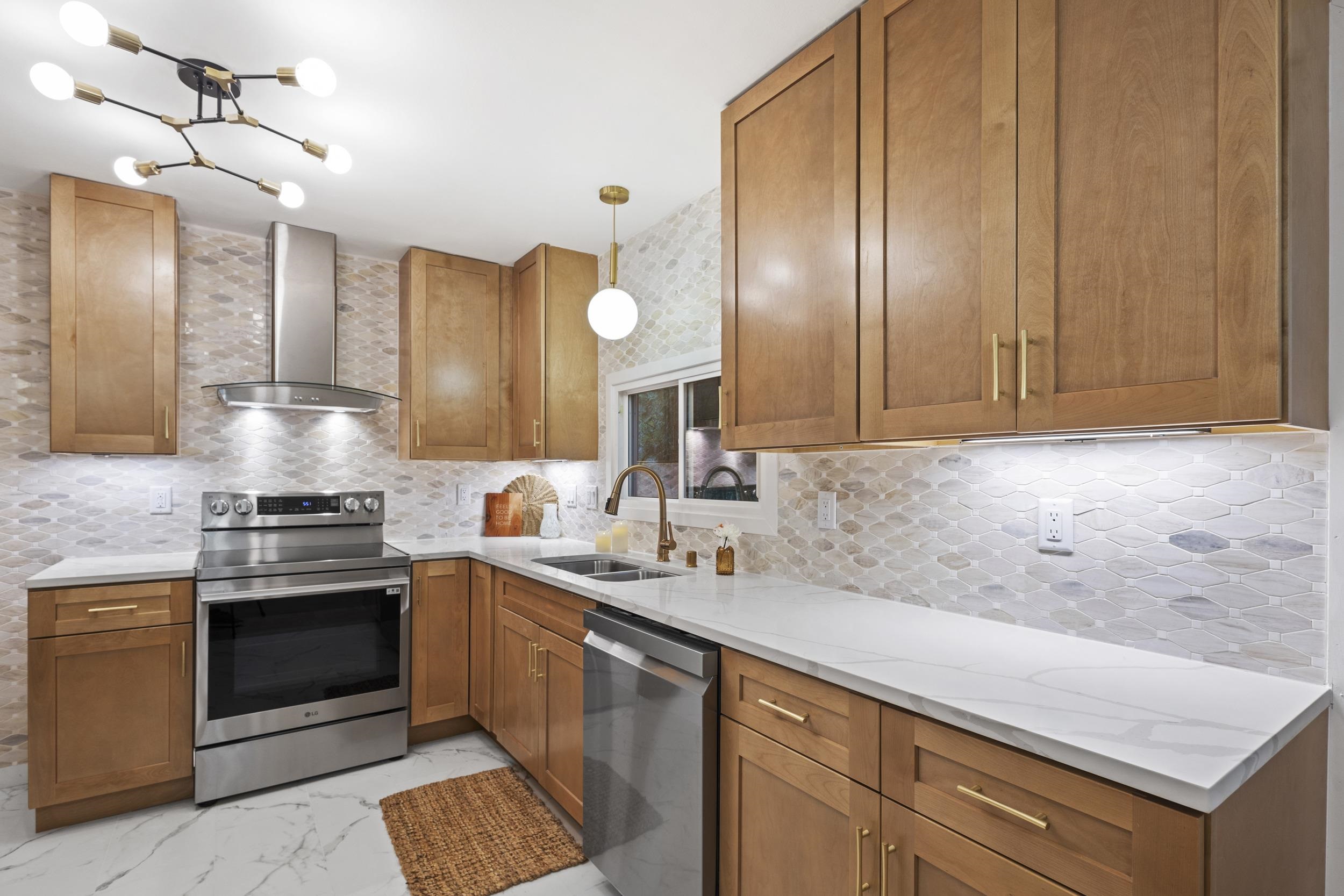 1221 Seminole Highway