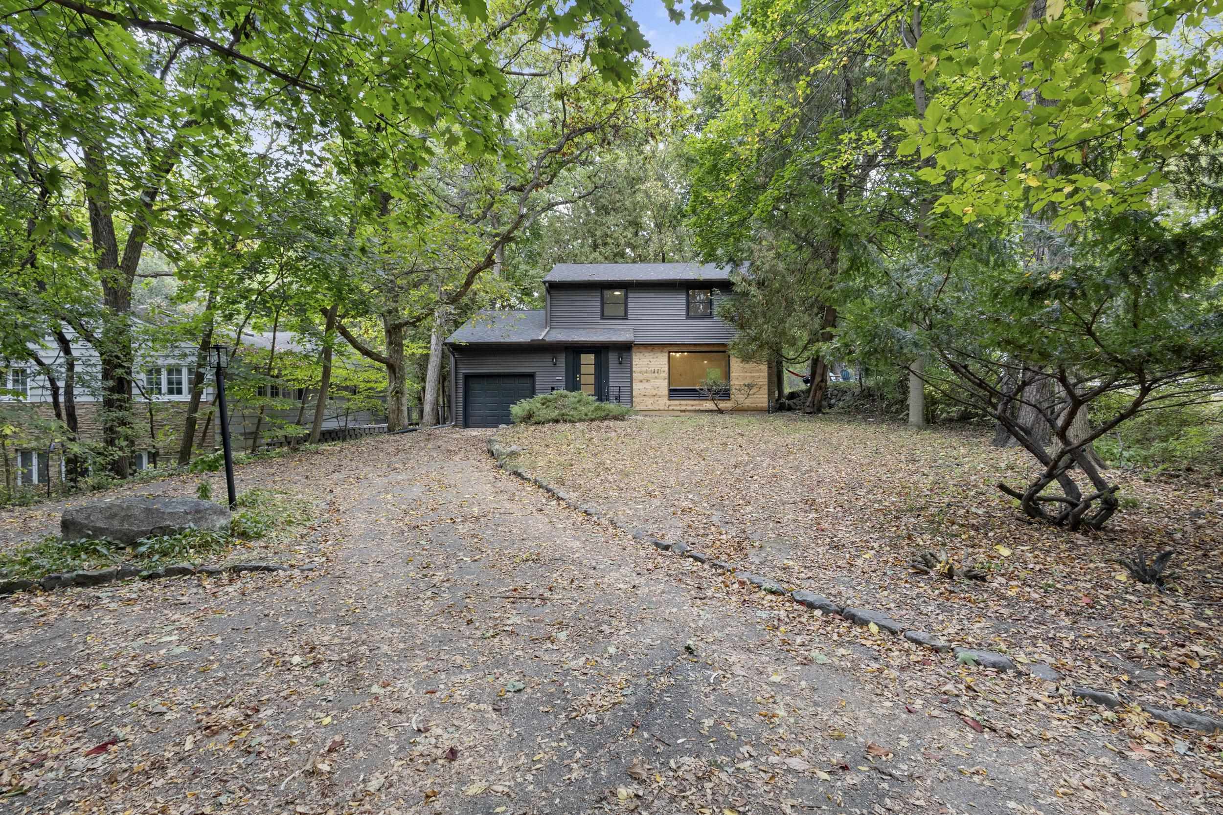 1221 Seminole Highway