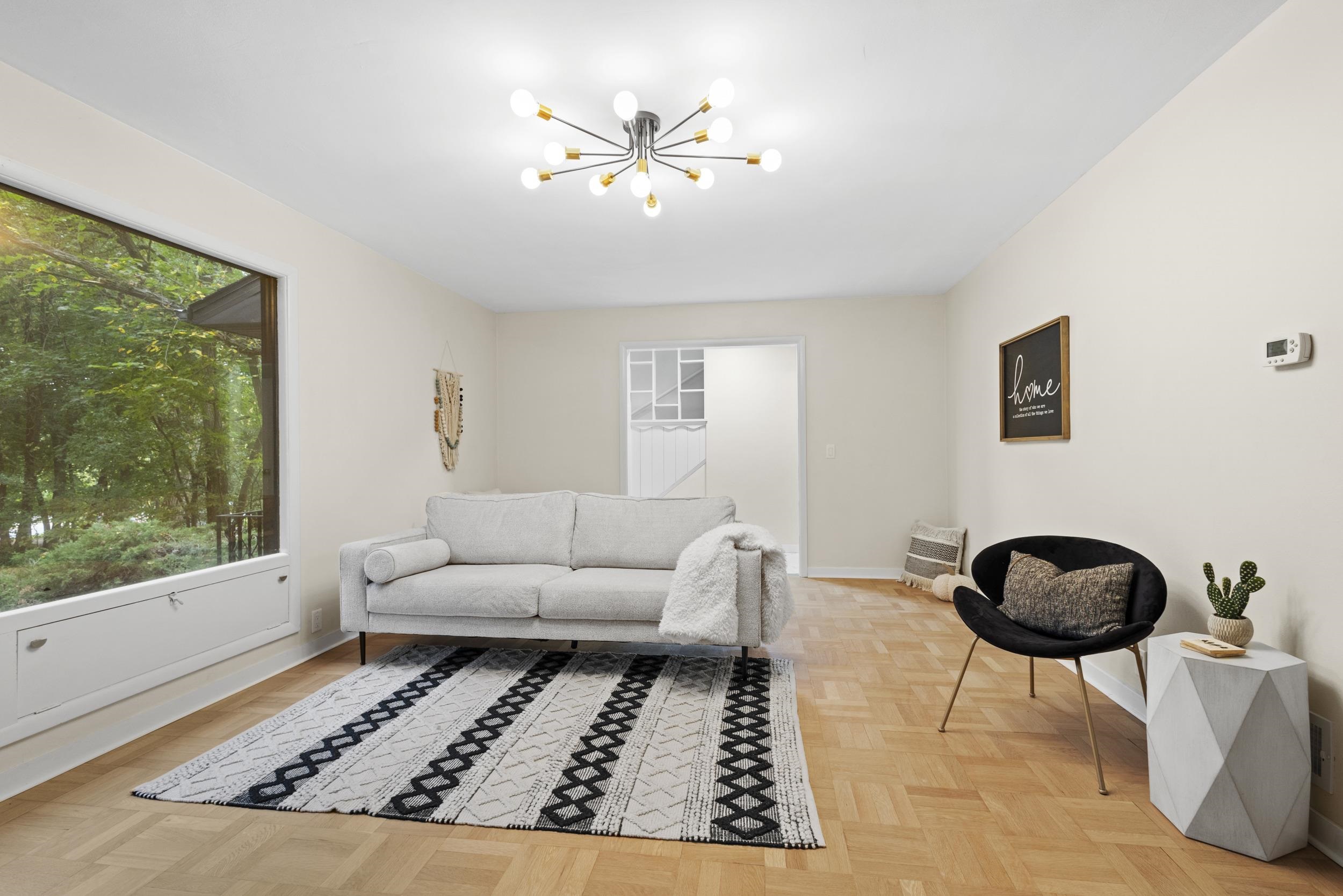 1221 Seminole Highway