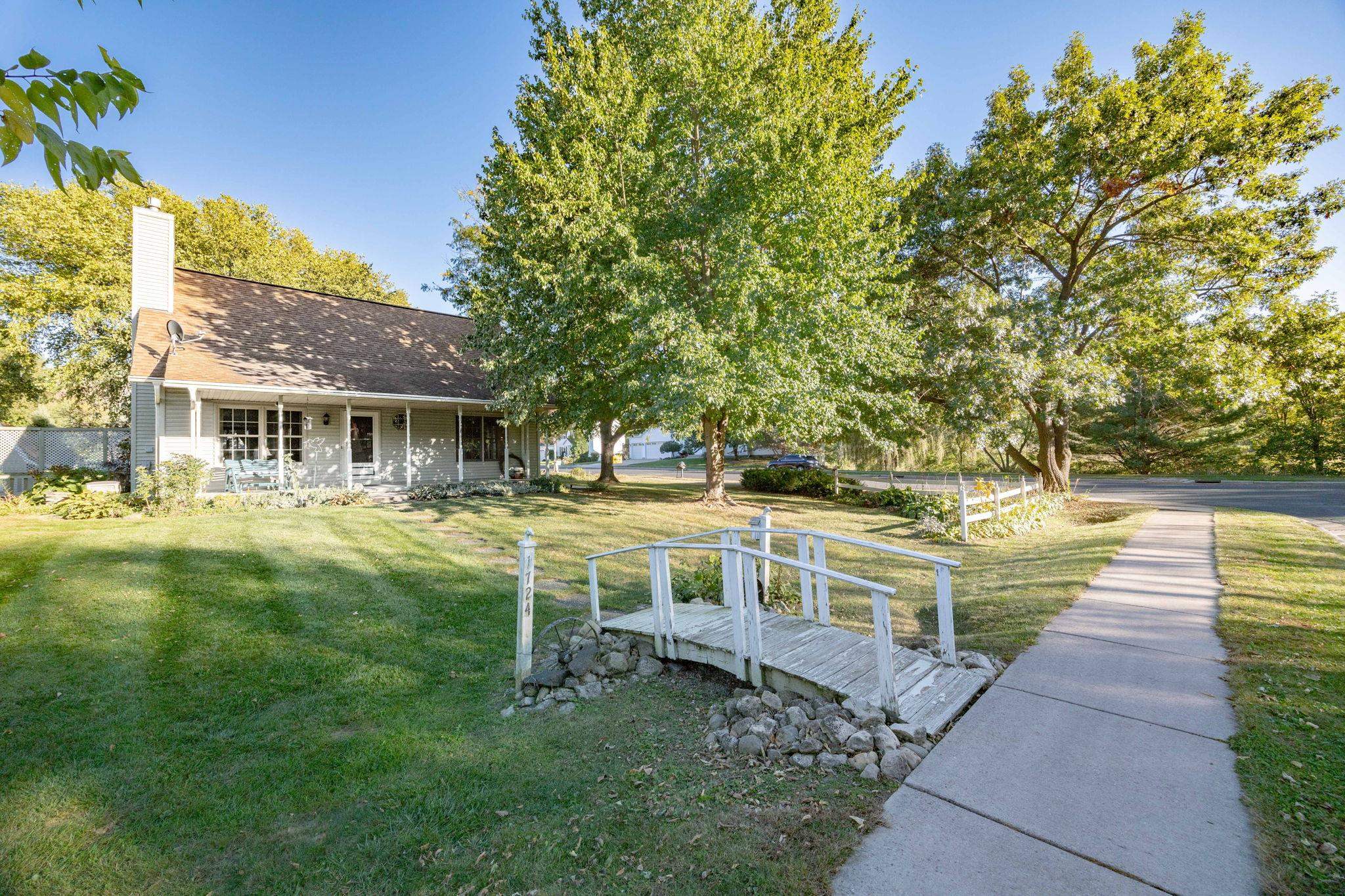 1724 Barberry Road