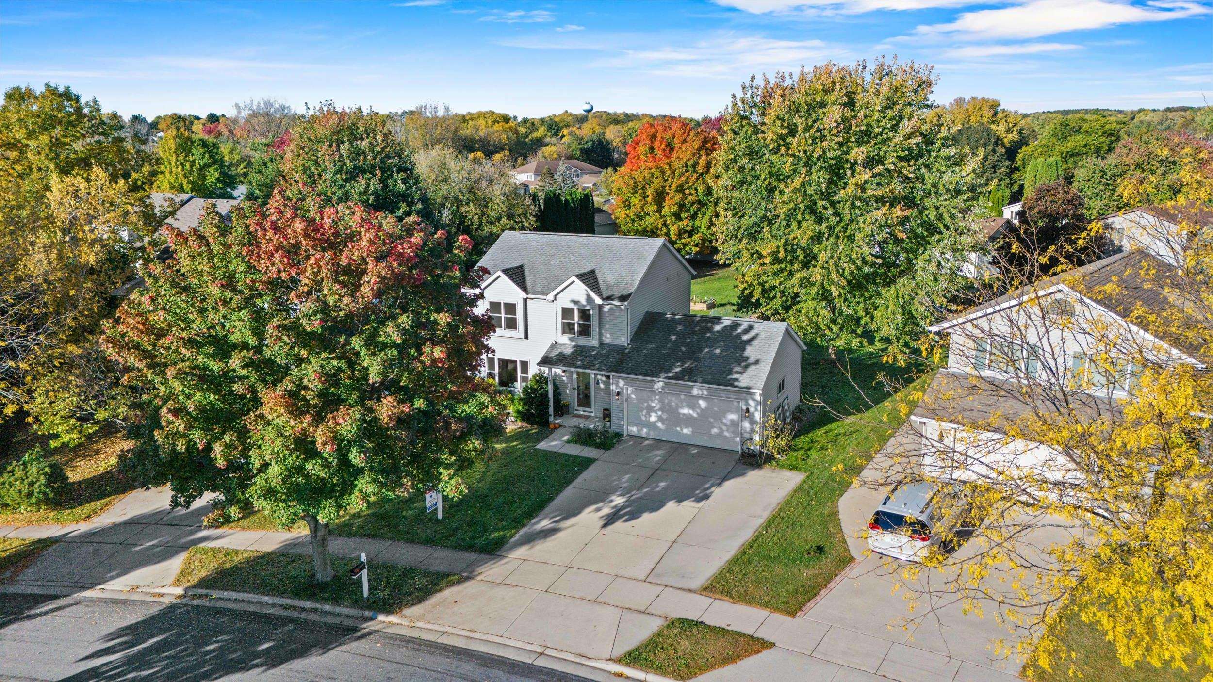 6002 Running Deer Trail