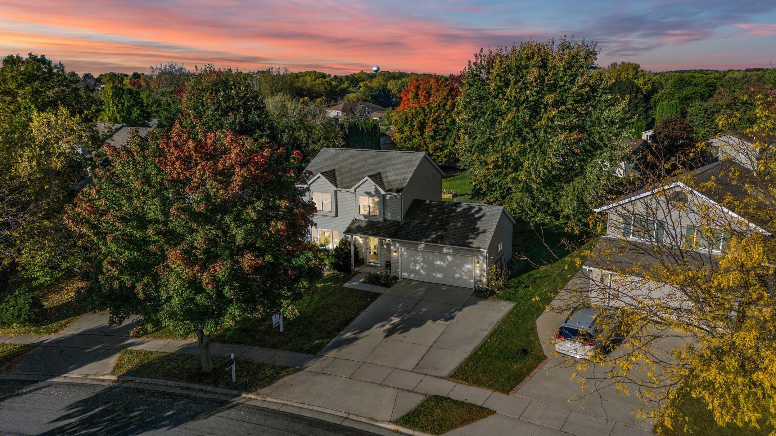 6002 Running Deer Trail