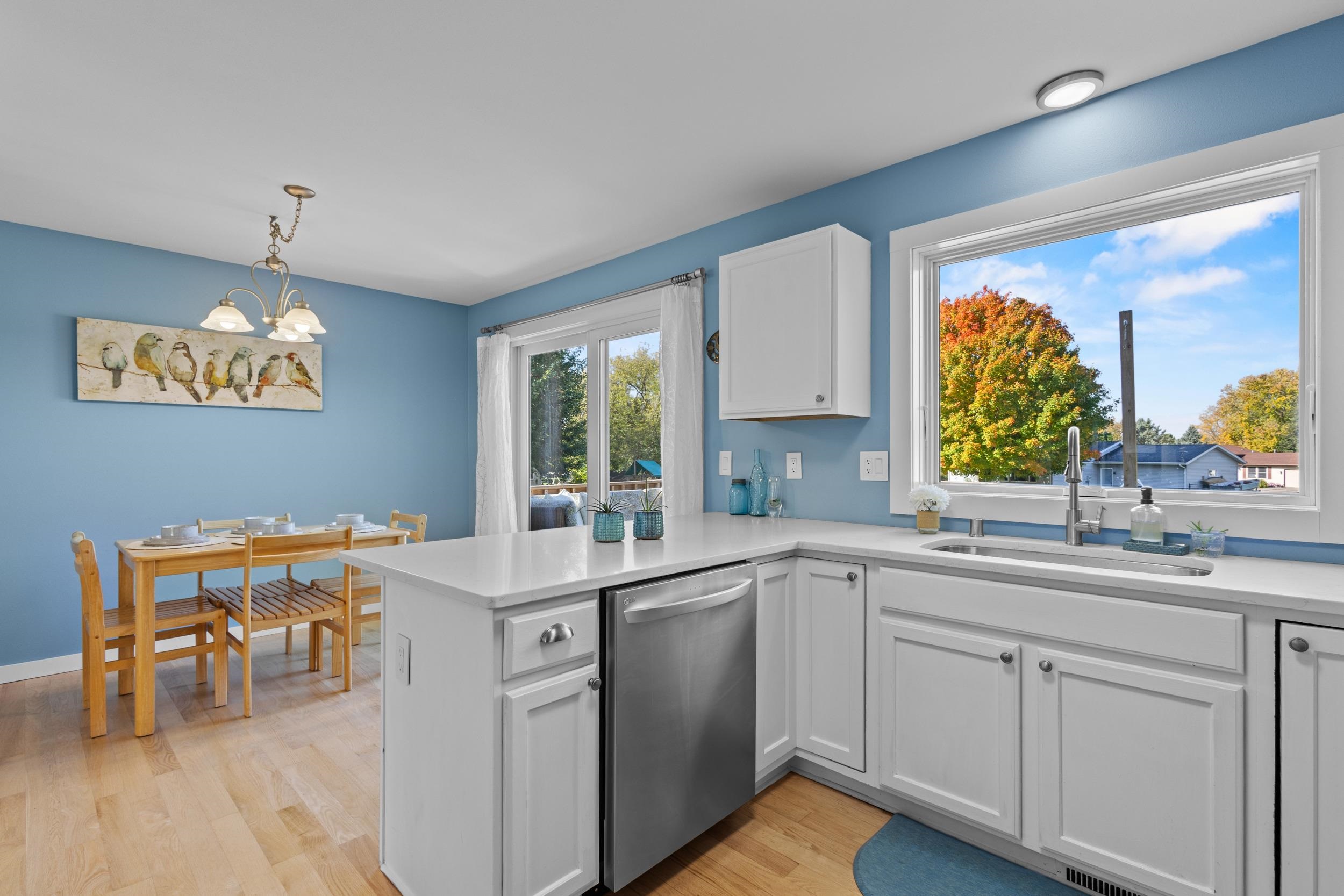 6002 Running Deer Trail