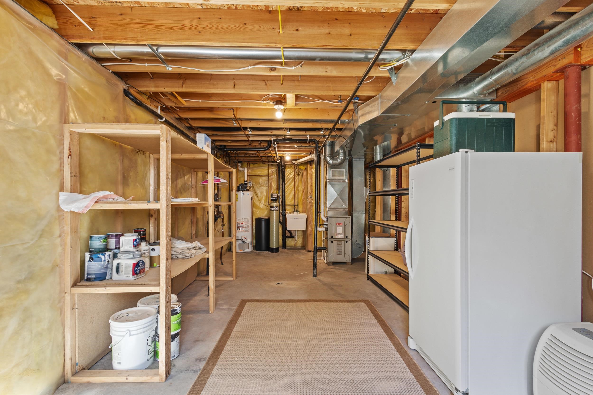 6002 Running Deer Trail