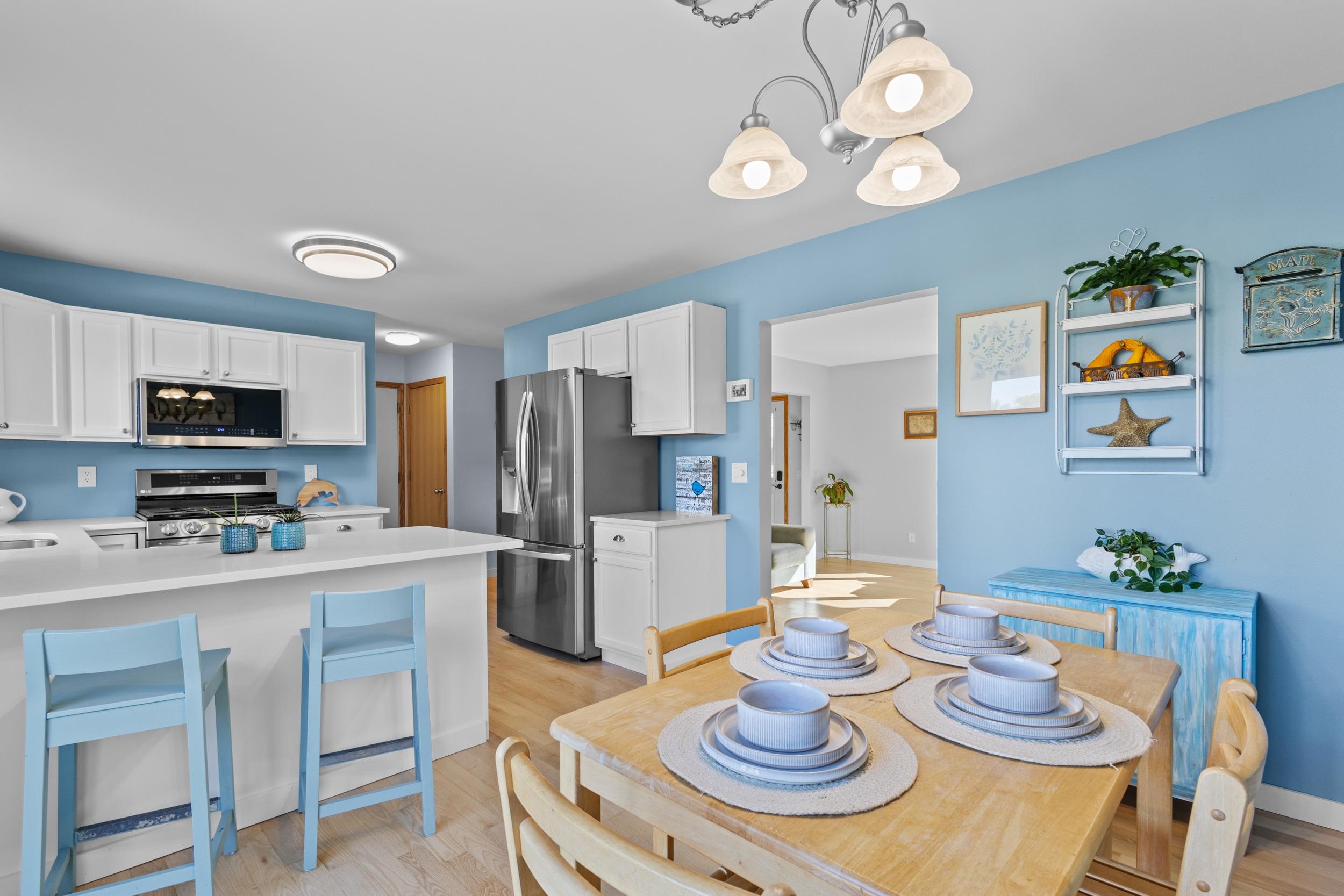 6002 Running Deer Trail