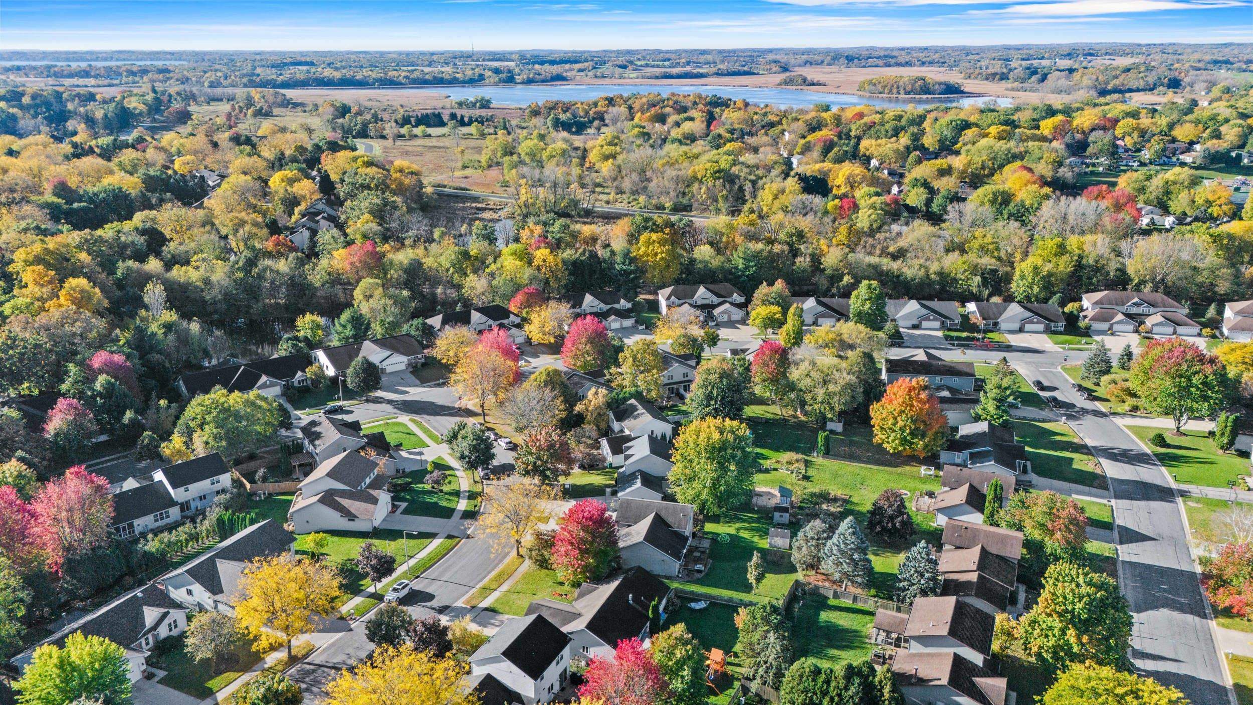 6002 Running Deer Trail