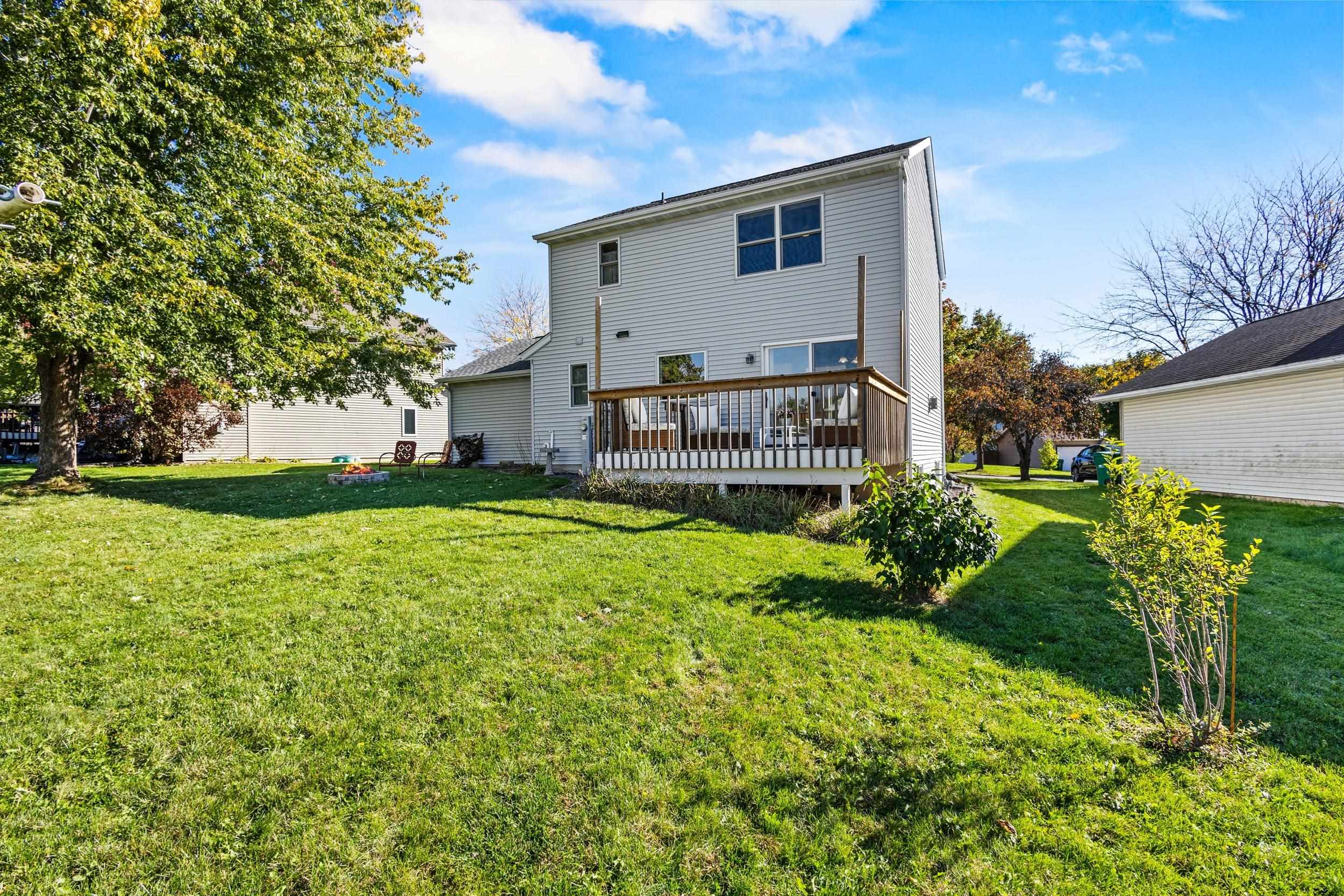 6002 Running Deer Trail