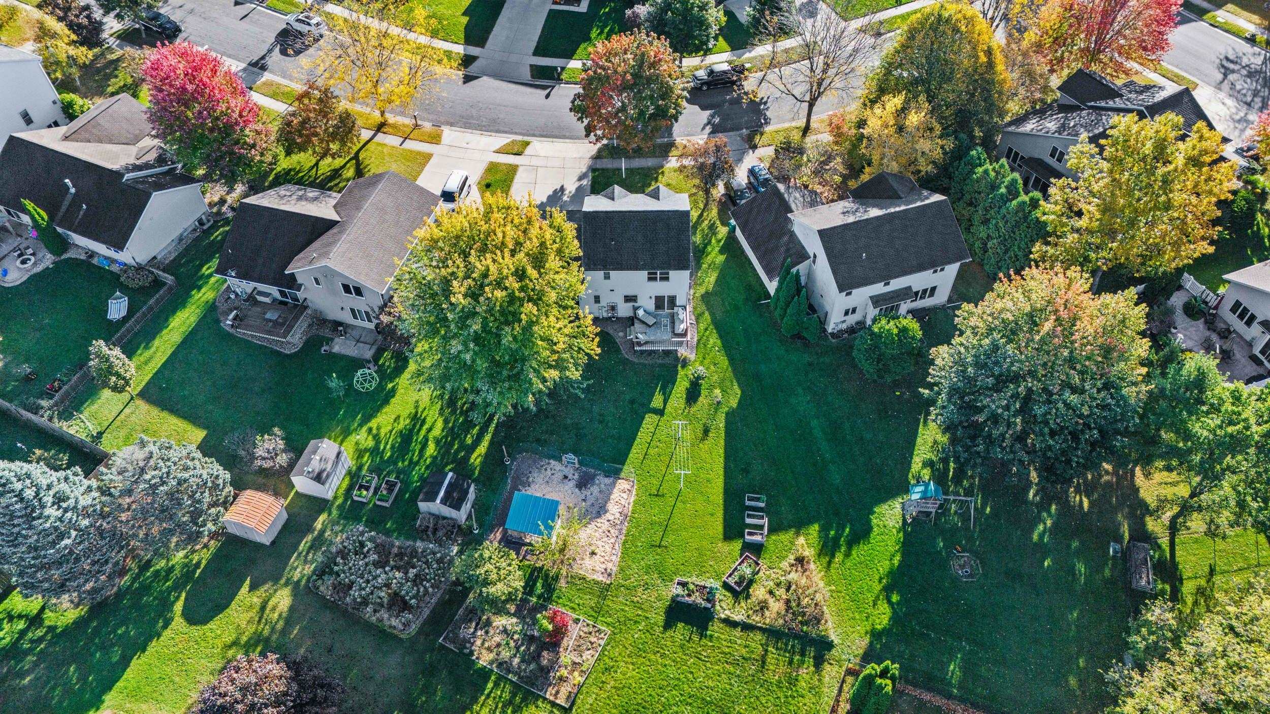 6002 Running Deer Trail