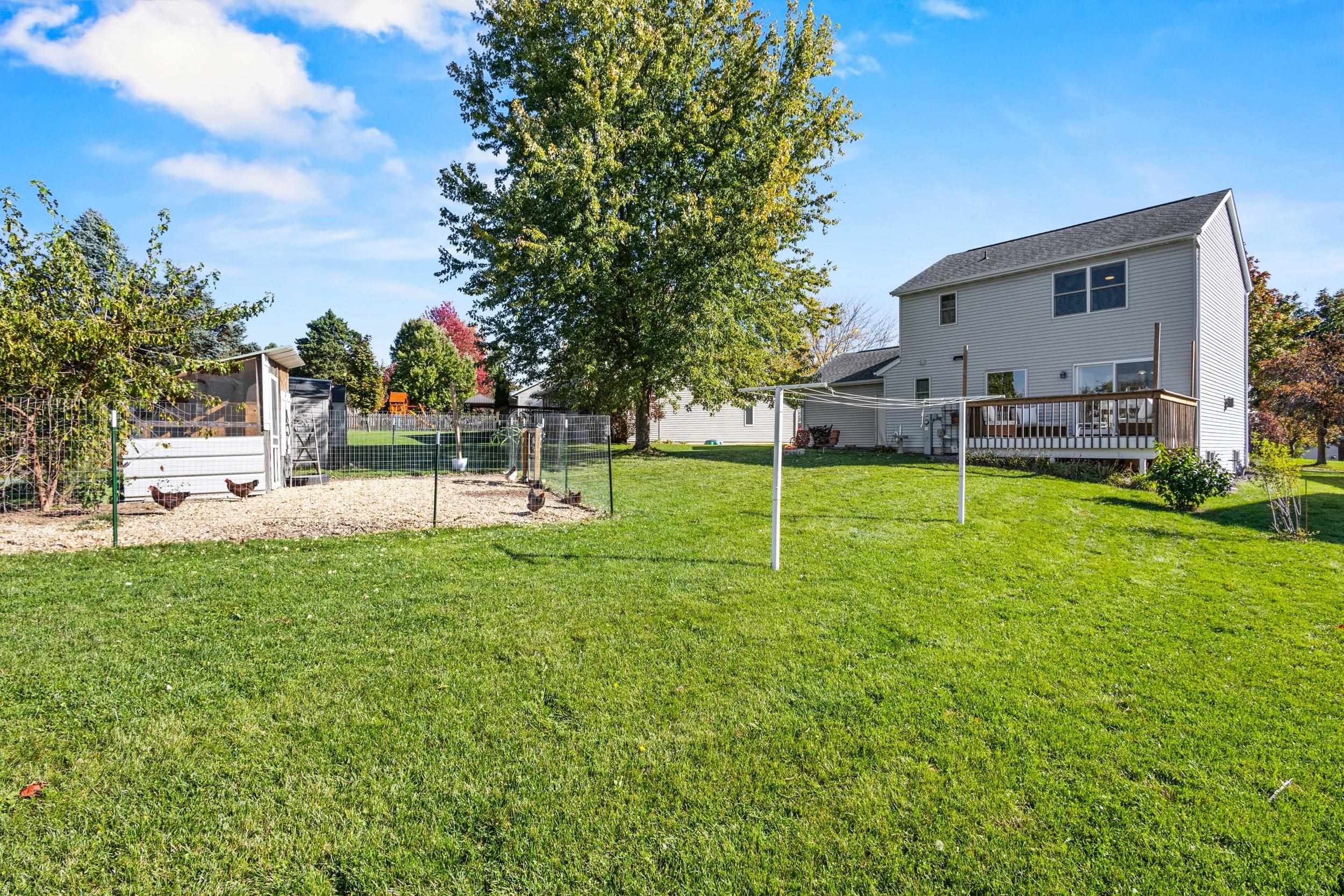 6002 Running Deer Trail