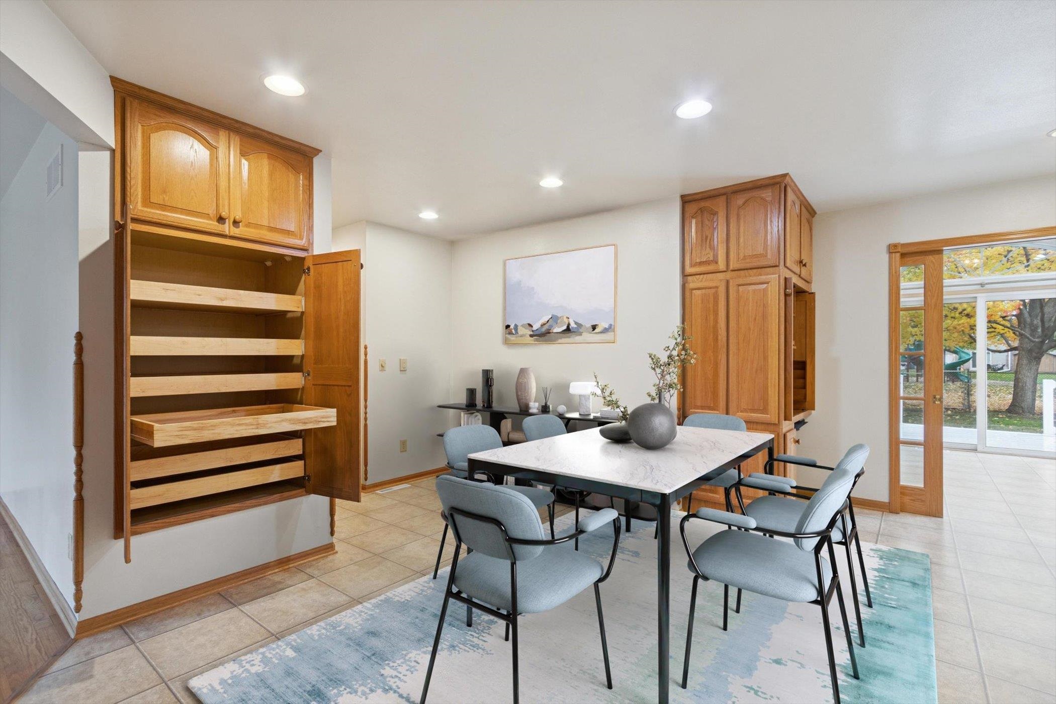 2724 Sherwood Drive