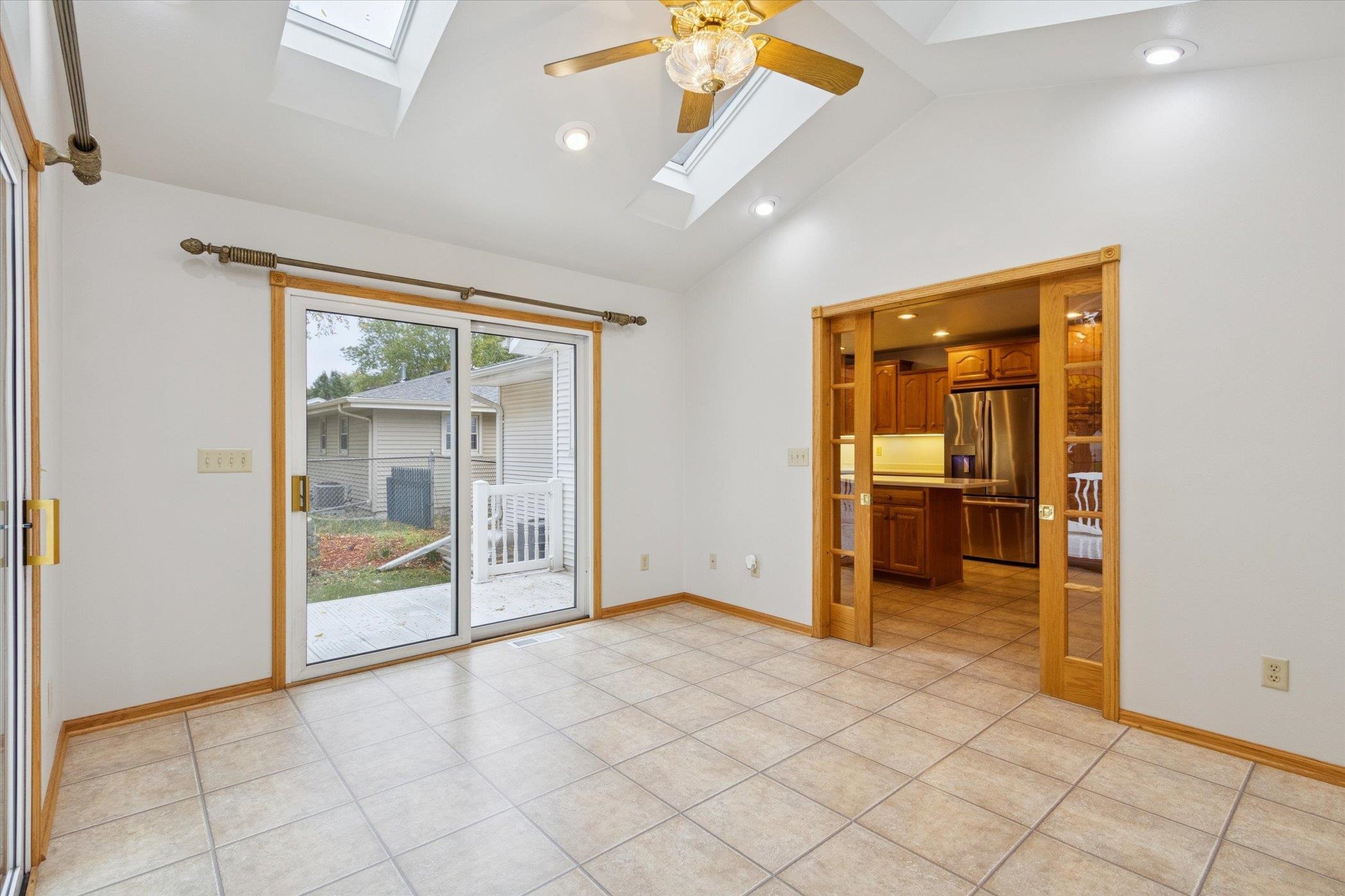 2724 Sherwood Drive