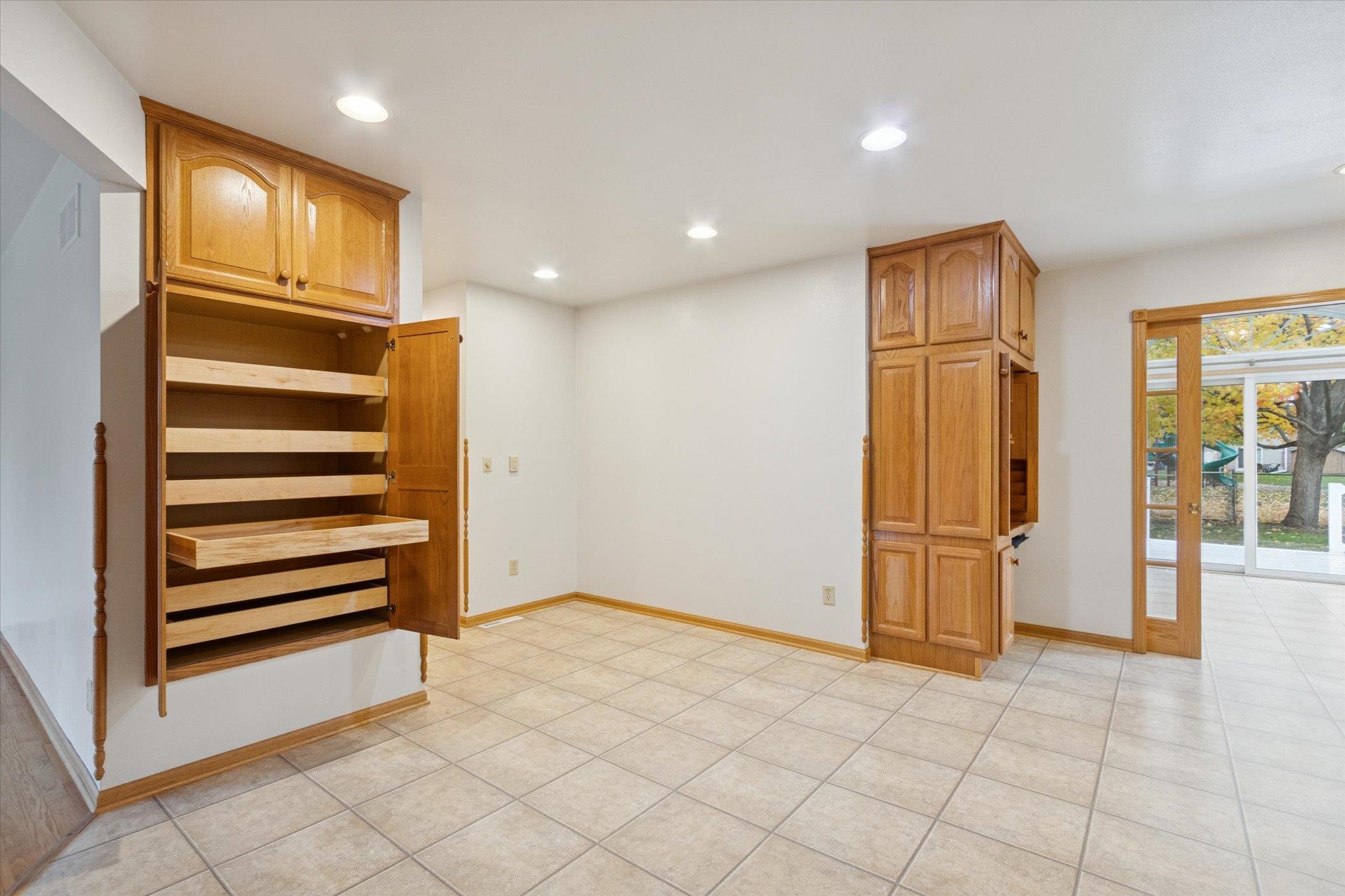 2724 Sherwood Drive