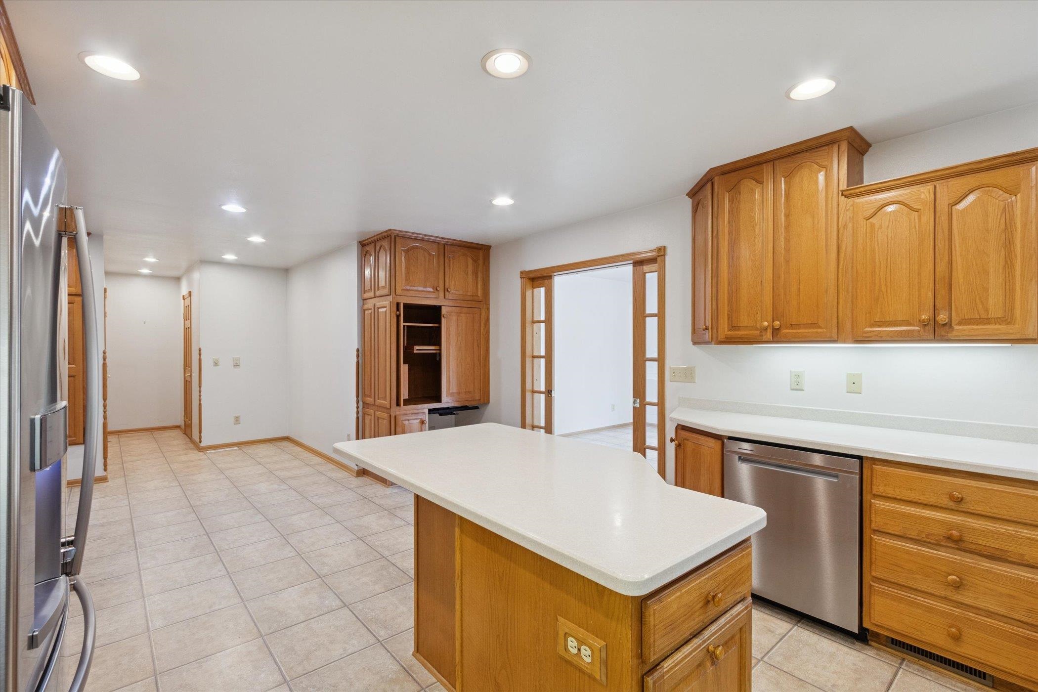 2724 Sherwood Drive