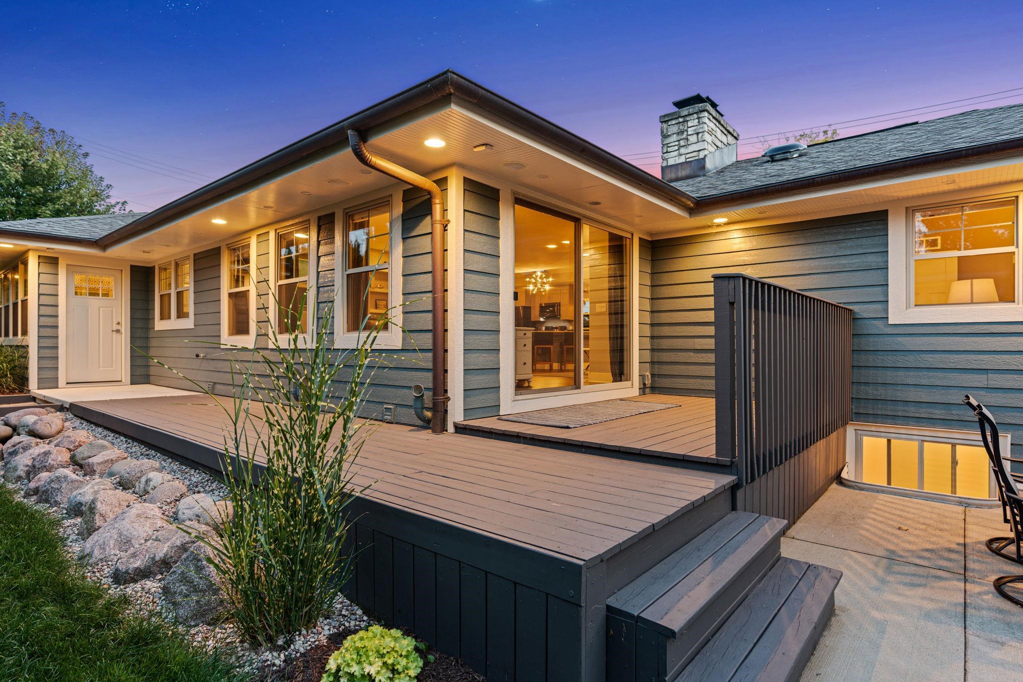 10 Roxbury Road