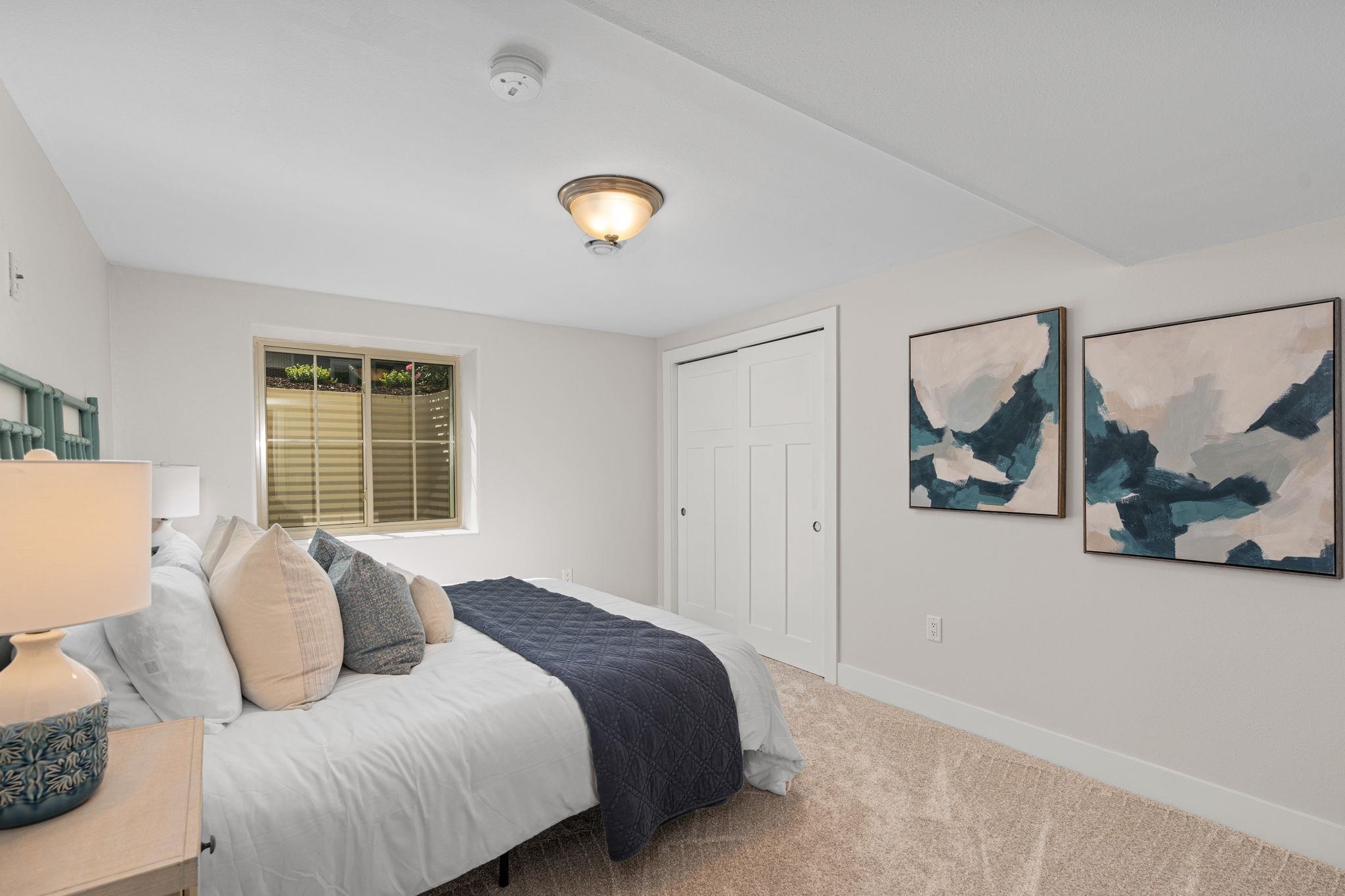 10 Roxbury Road