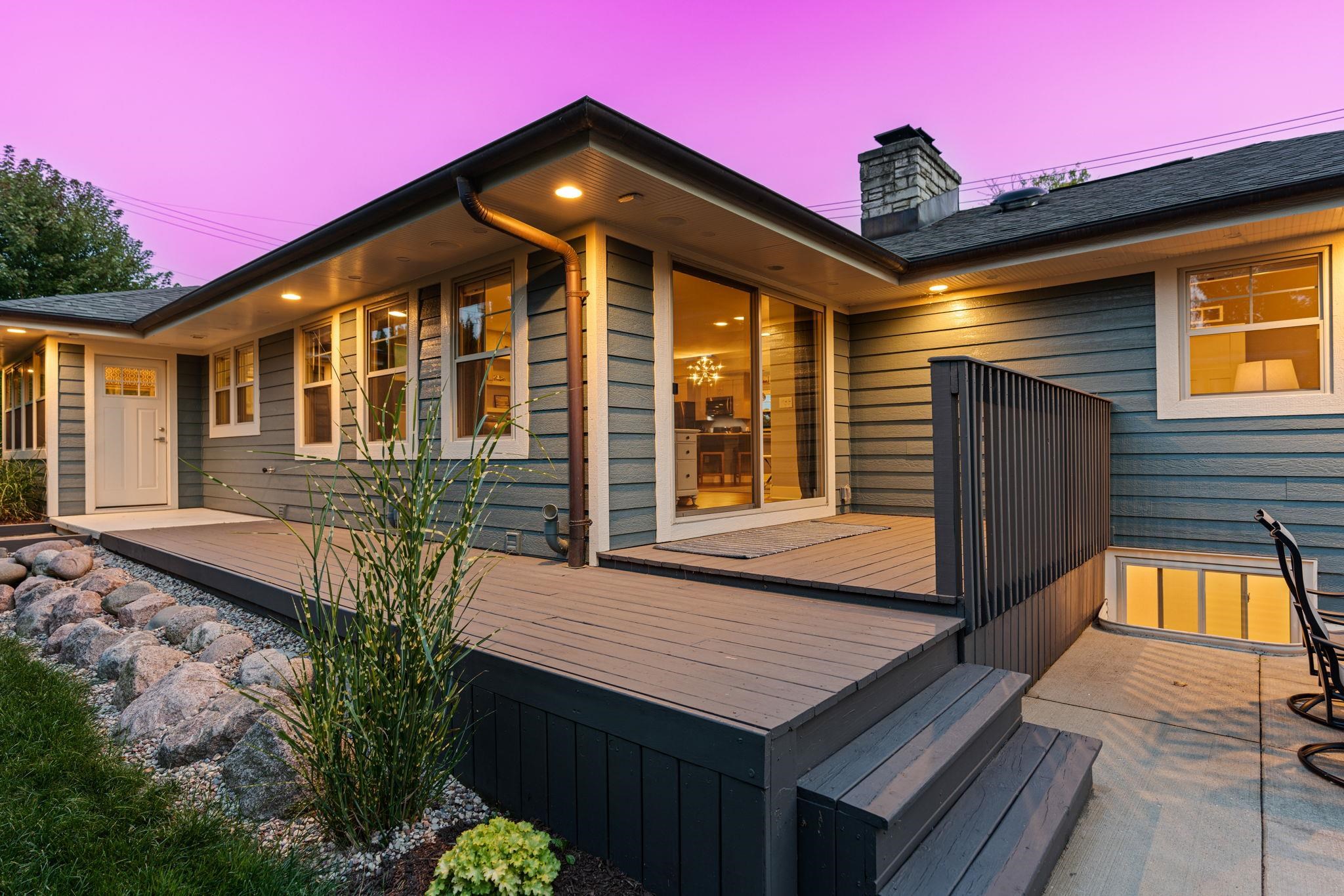 10 Roxbury Road