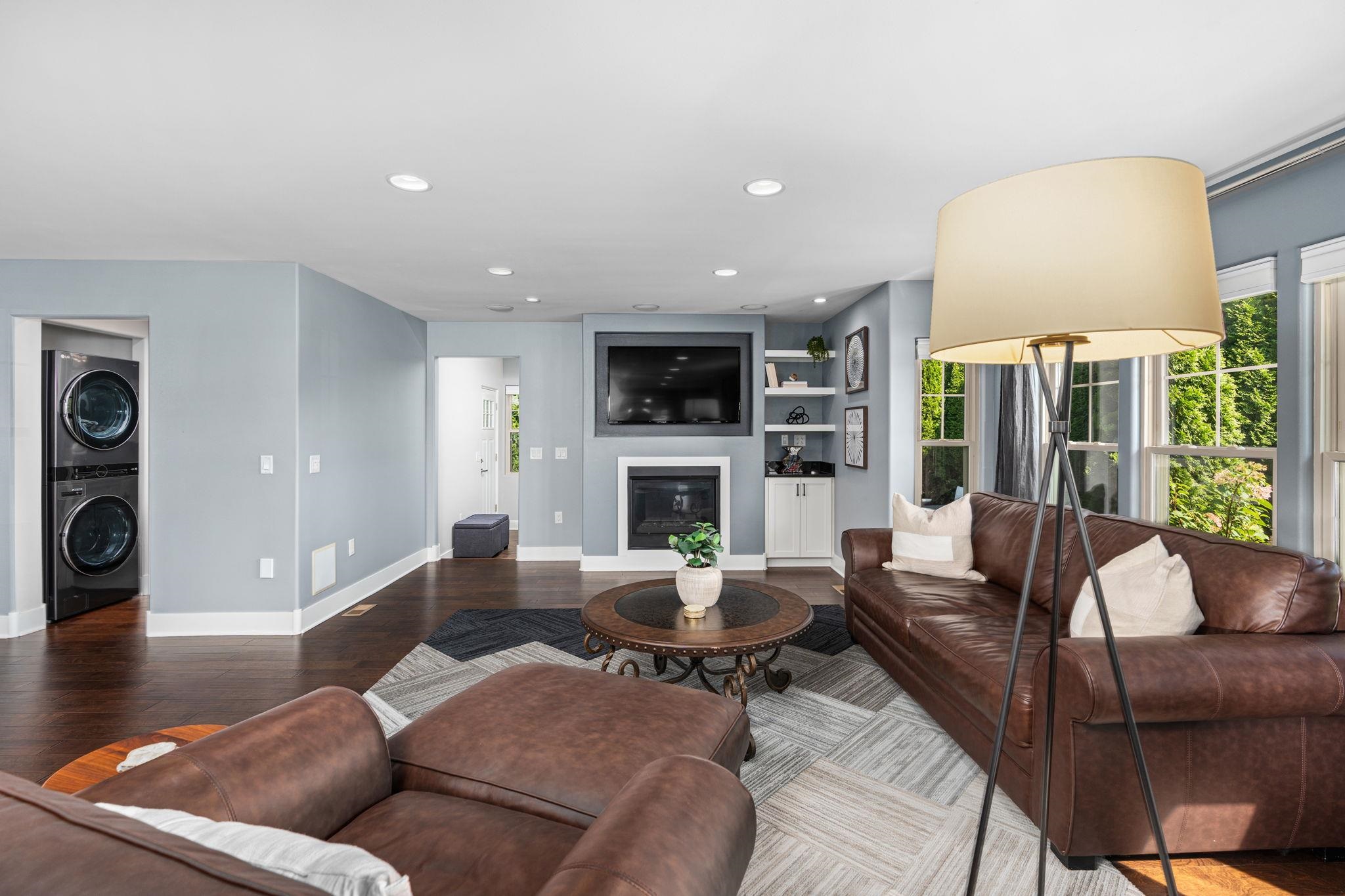 10 Roxbury Road