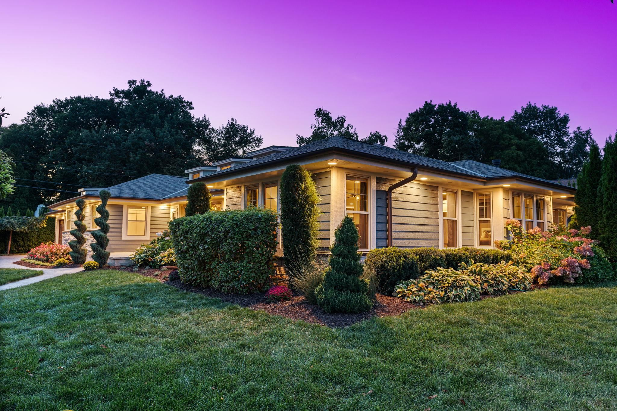 10 Roxbury Road