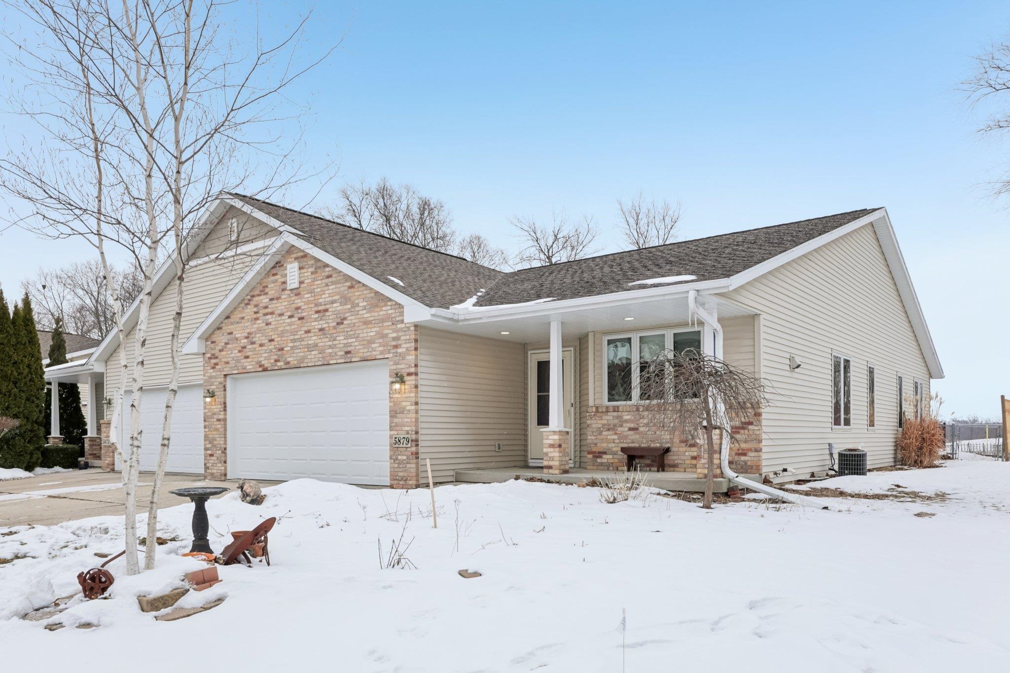 5879 Holscher Road