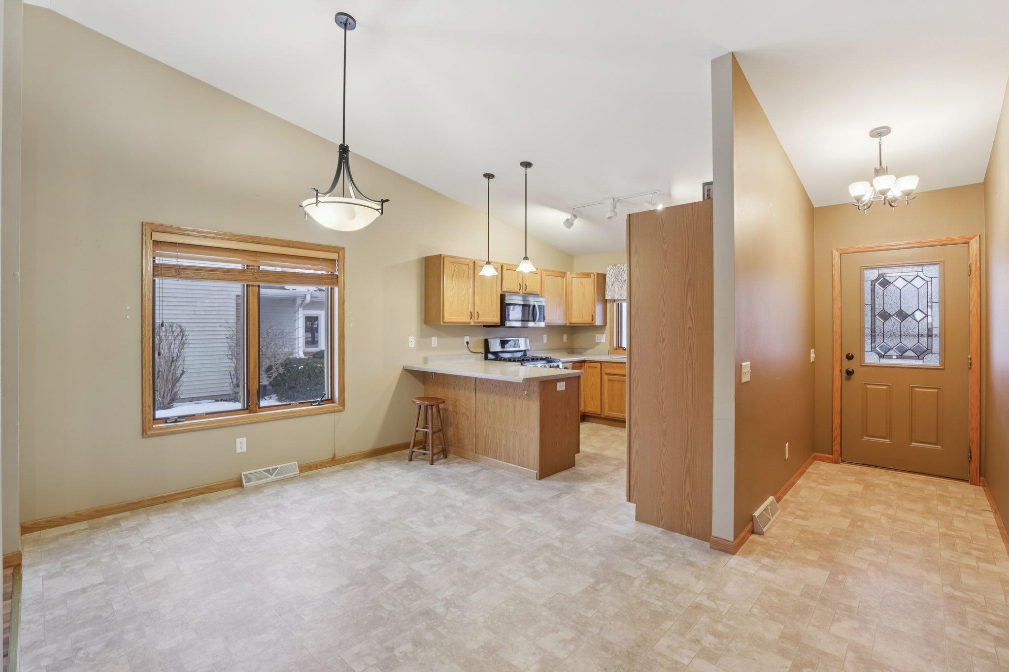 5879 Holscher Road