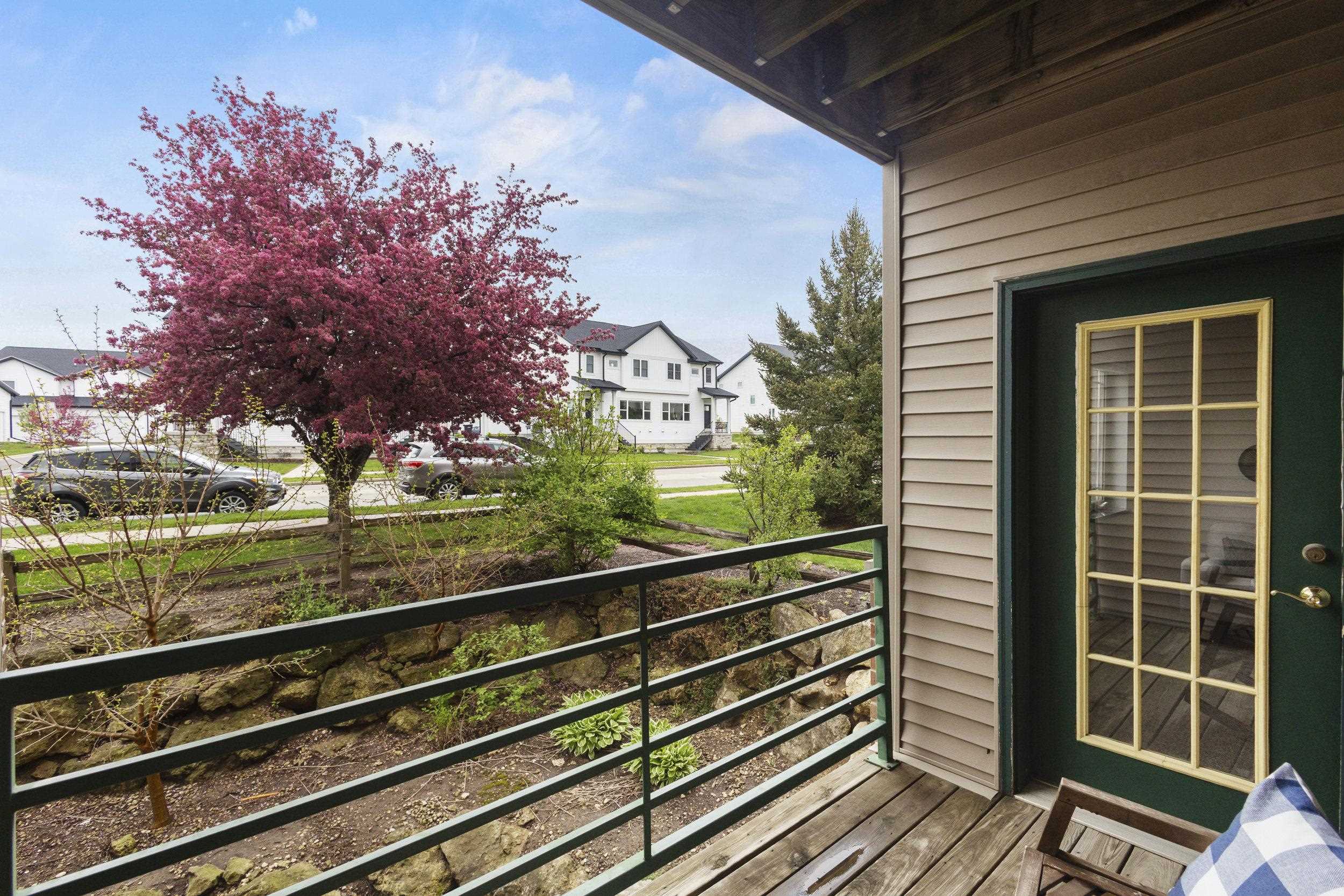 102 Prairie Heights Drive 216