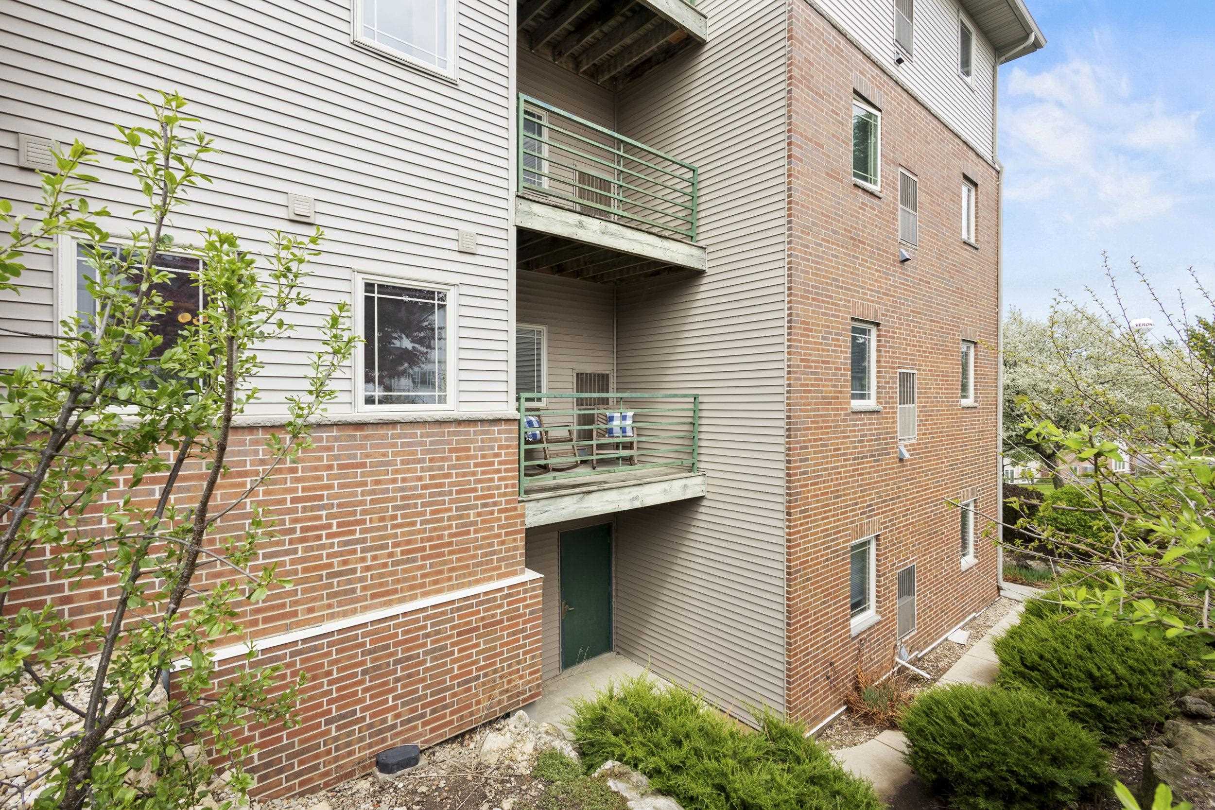 102 Prairie Heights Drive 216