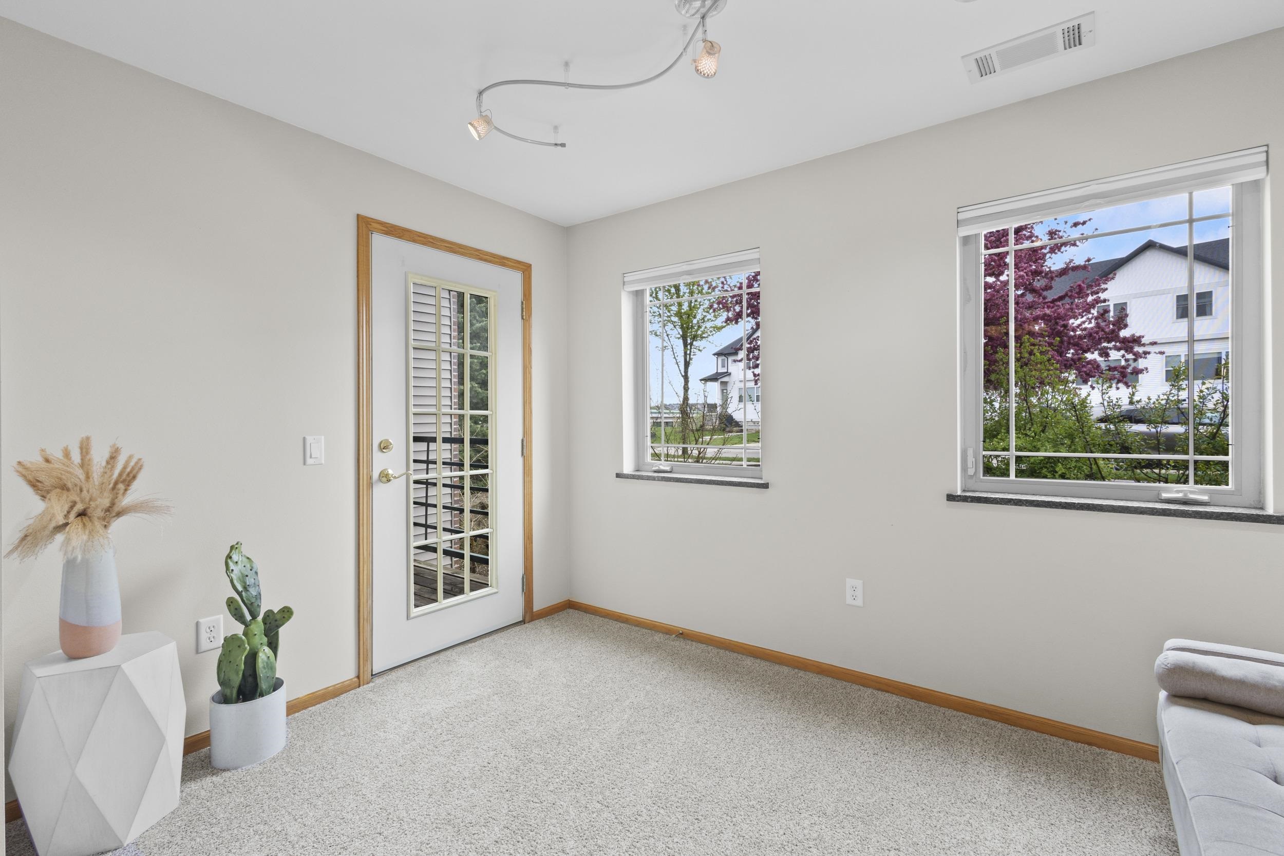 102 Prairie Heights Drive 216