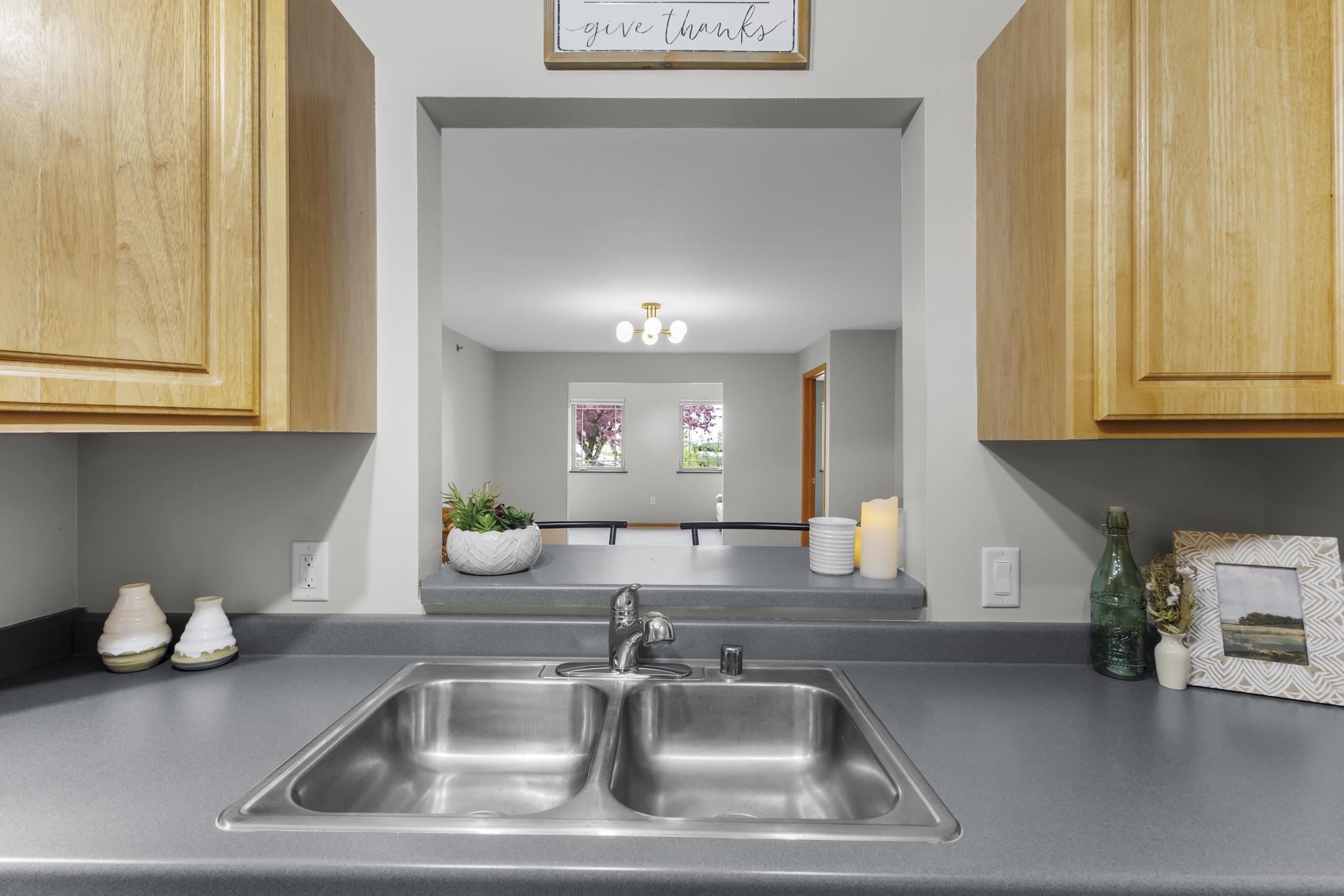 102 Prairie Heights Drive 216