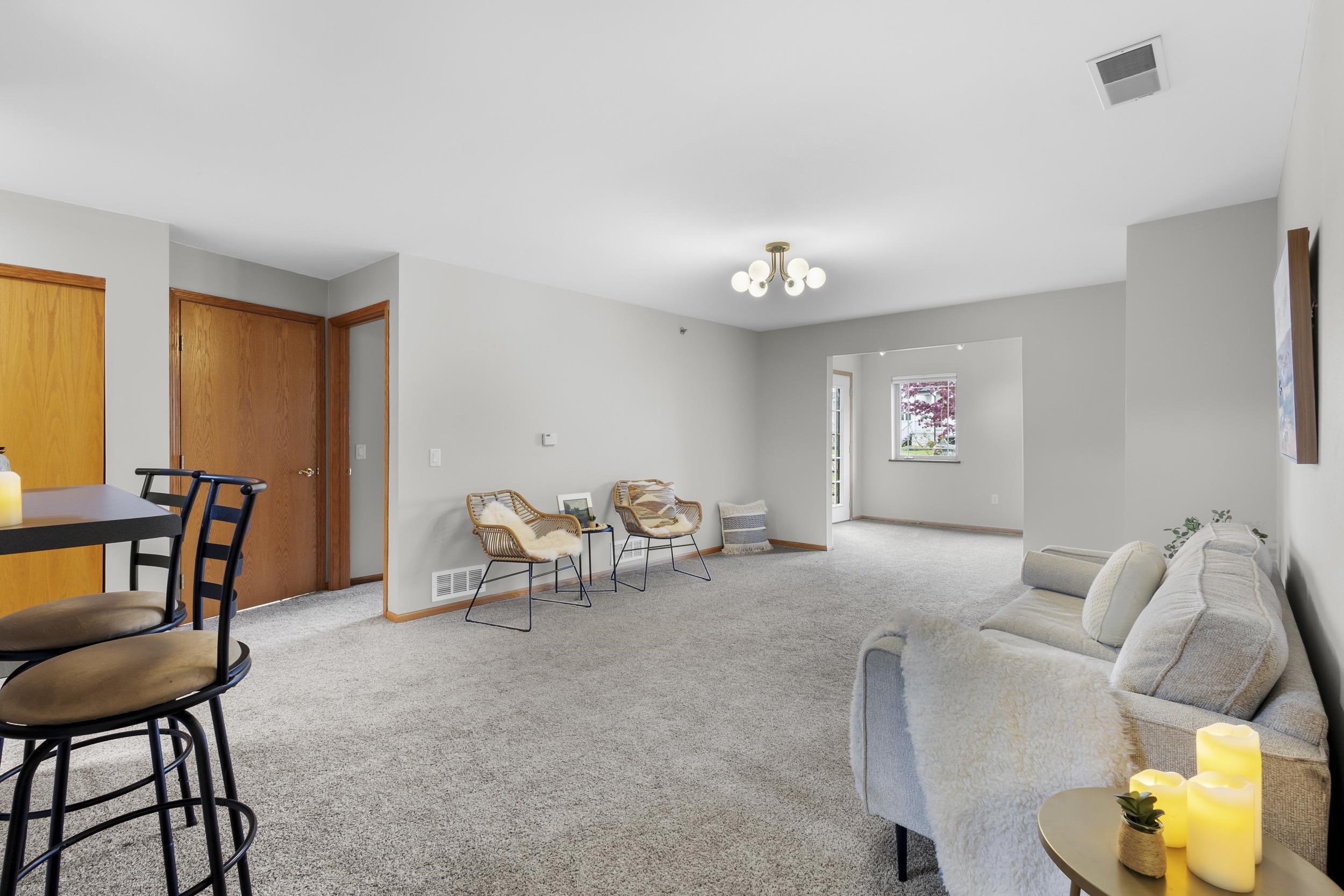 102 Prairie Heights Drive 216