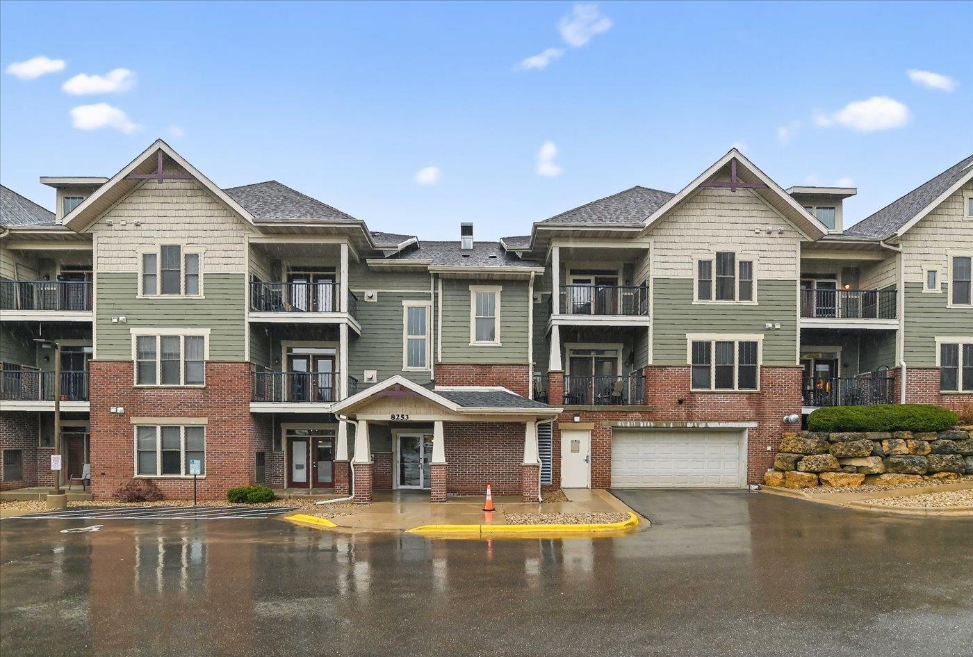 8253 Mayo Drive Unit: 106