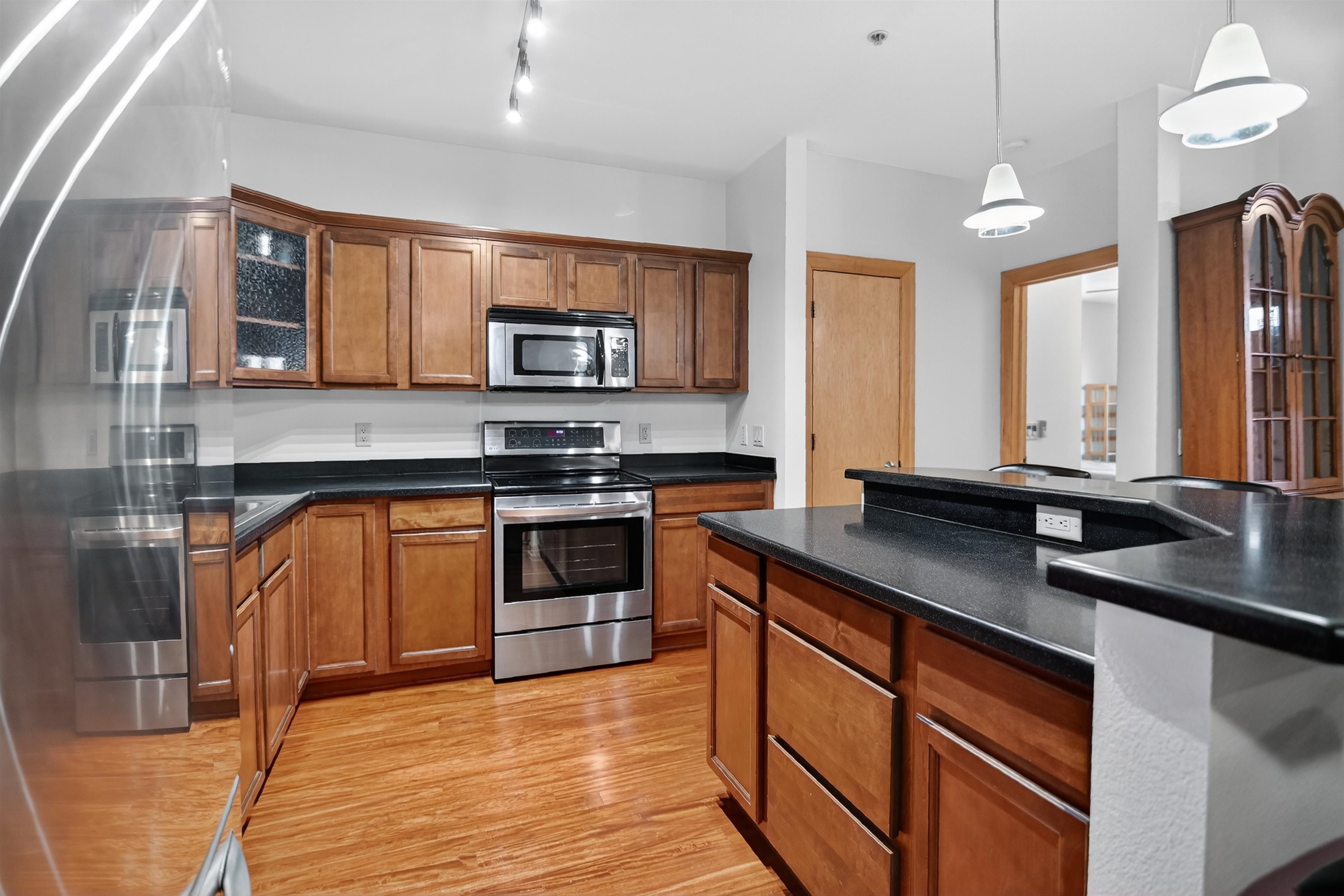 8253 Mayo Drive Unit: 106