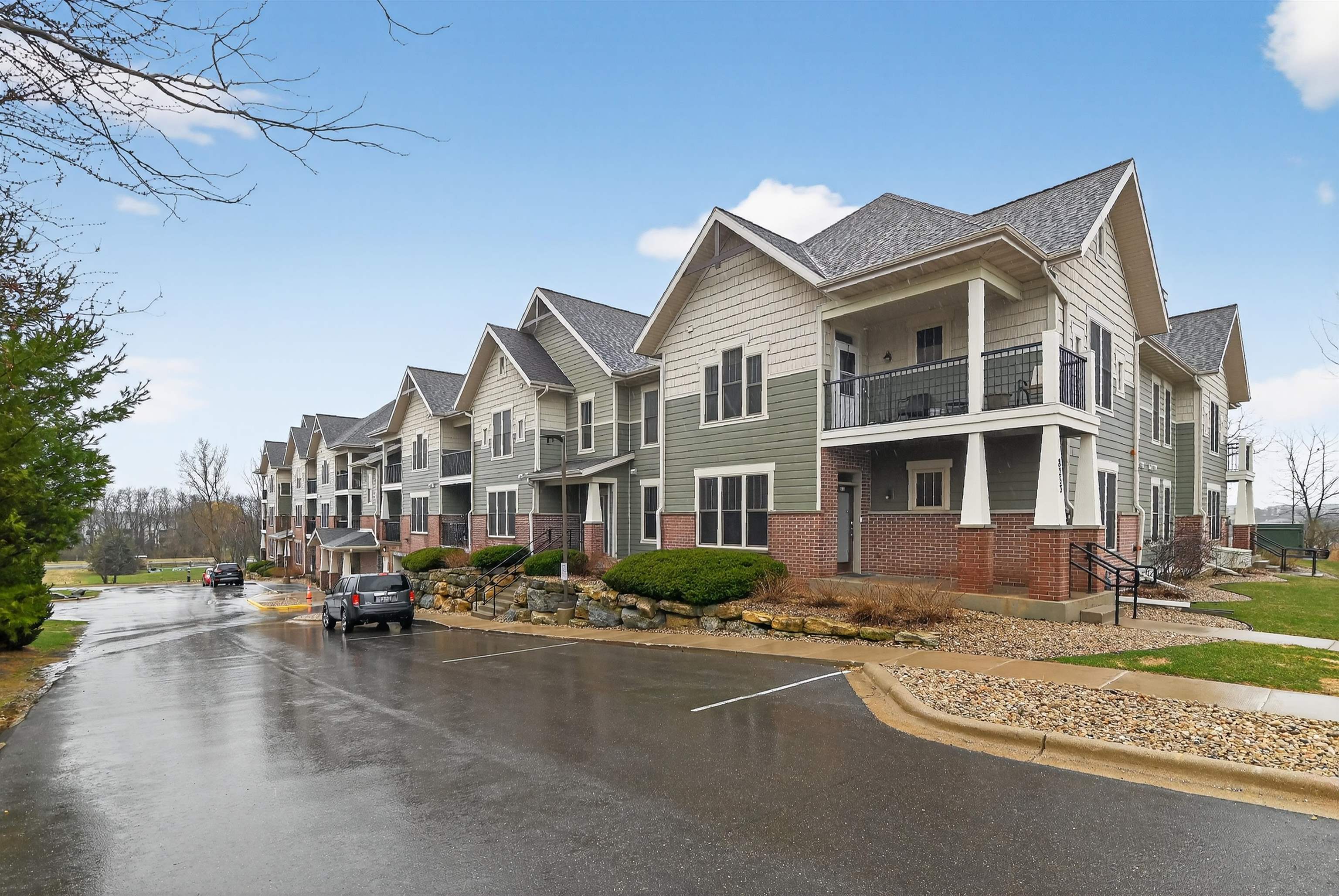 8253 Mayo Drive Unit: 106