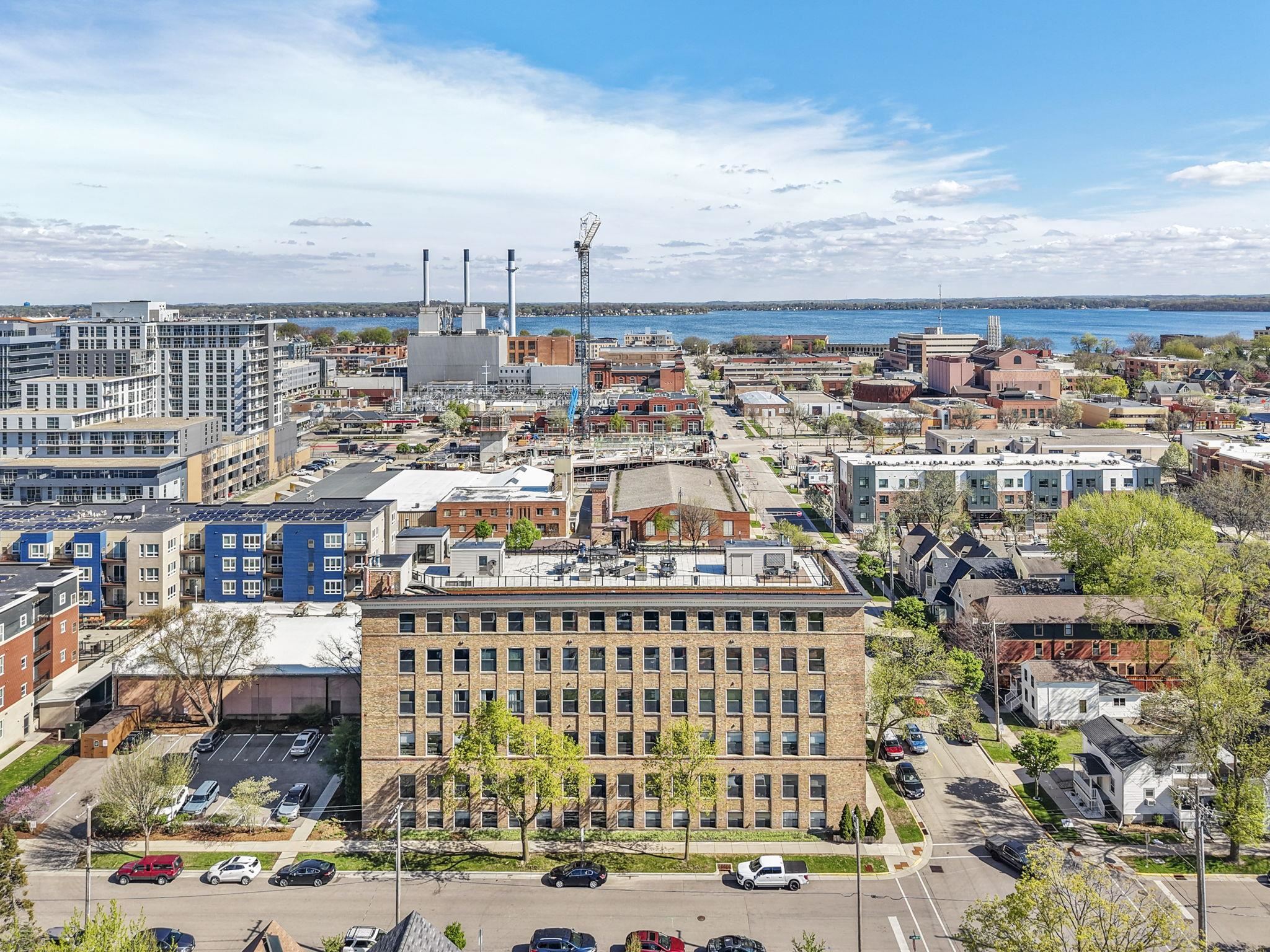 123 N Blount Street Unit: 404