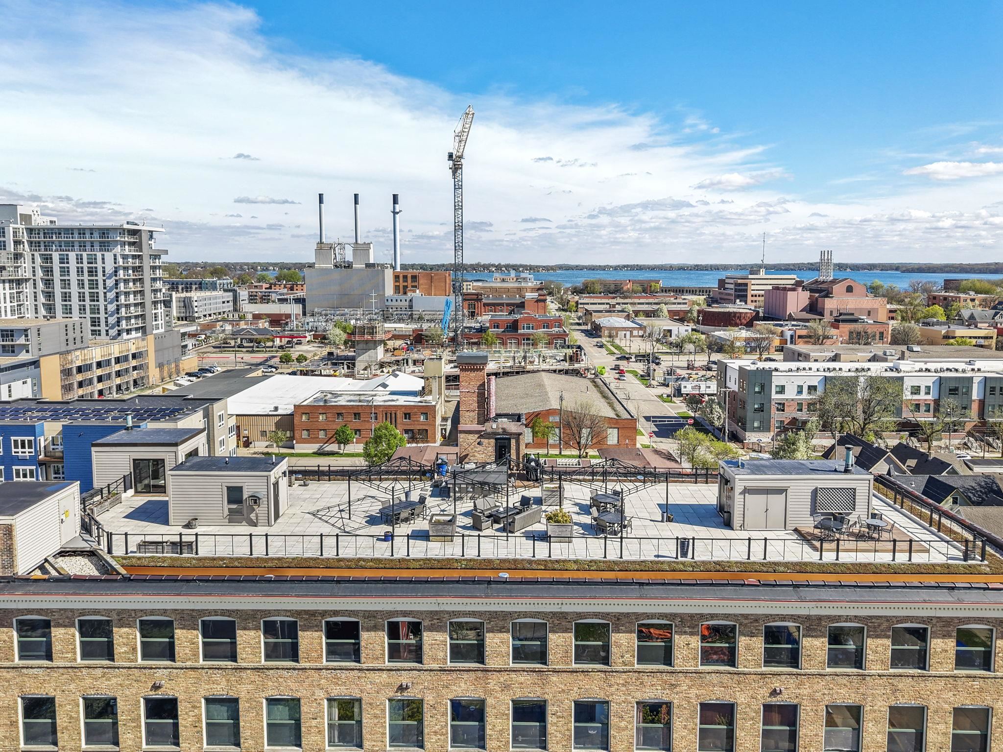 123 N Blount Street Unit: 404